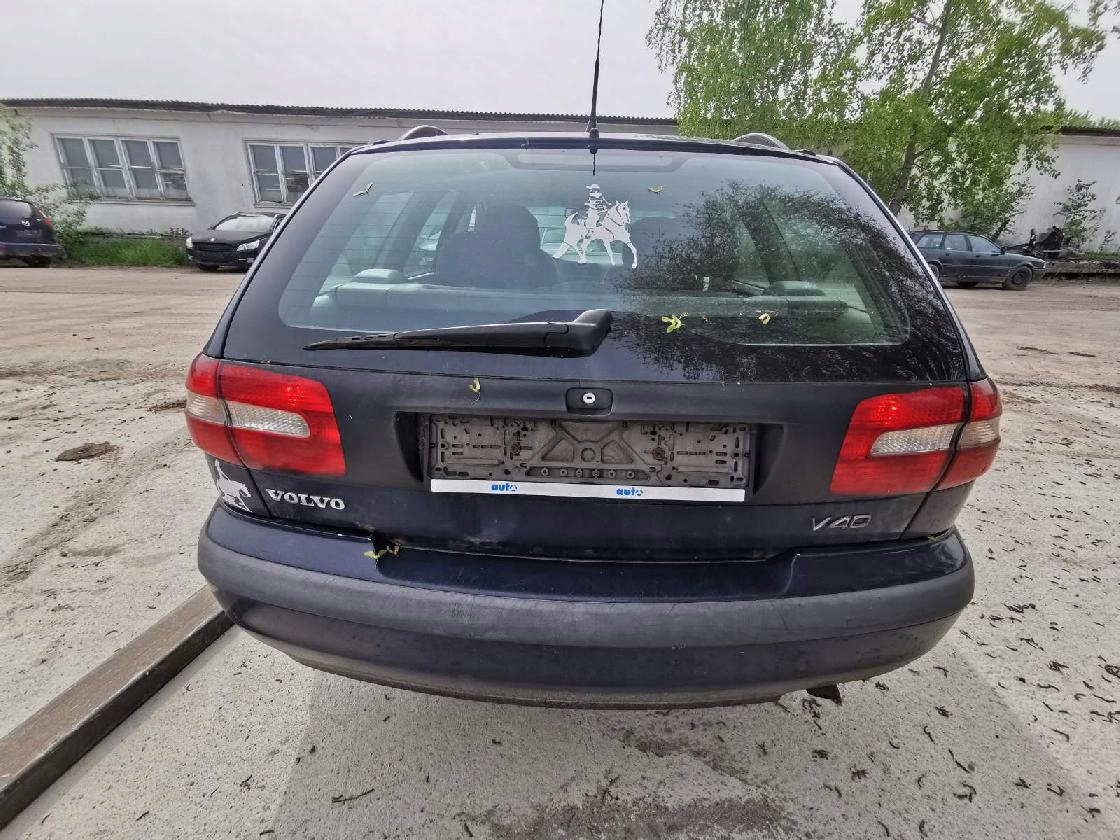 volvo V40 шланг интеркулера 2001 1.9л