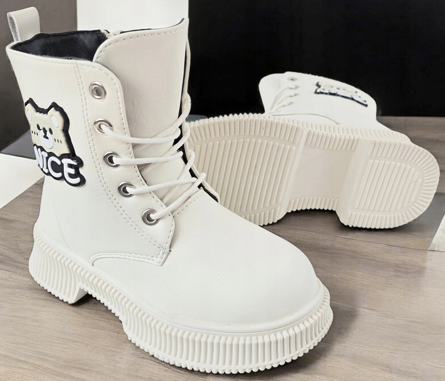 Sznurowane Trepy Kozaczki na Zamek Modne Śniegowce z Futerkiem Botki *31* Odcień perłowy