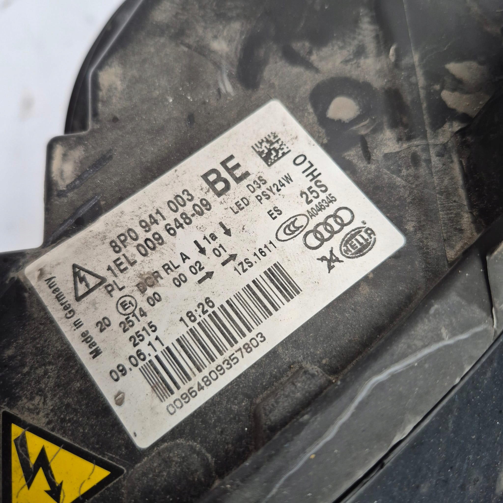 AUDI A3 8P LIFT 08- light left front front BI-XENON 8P0941003BE
