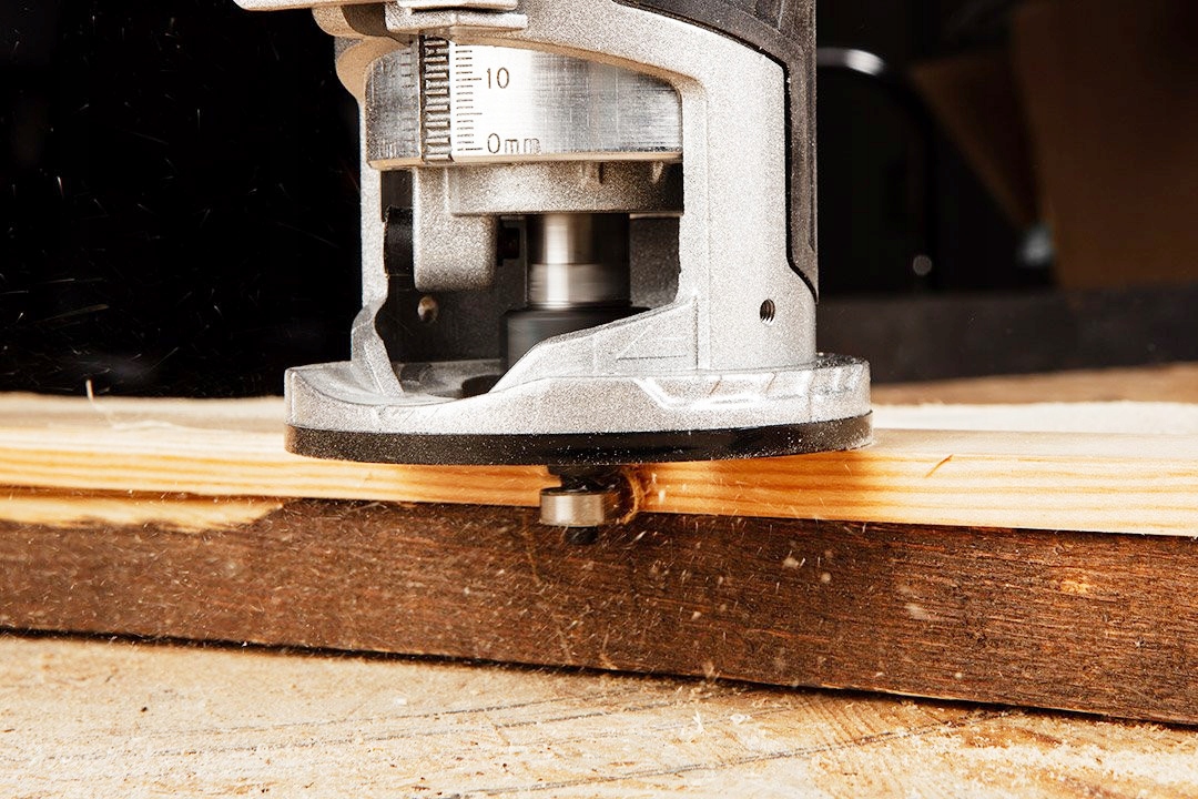 FREZARKA GÓRNOWRZECIONOWA AKUMULATOROWA BEZPRZEWODOWA DO DREWNA DRZEWA 6.0 Rodzaj frezarki górnowrzecionowa