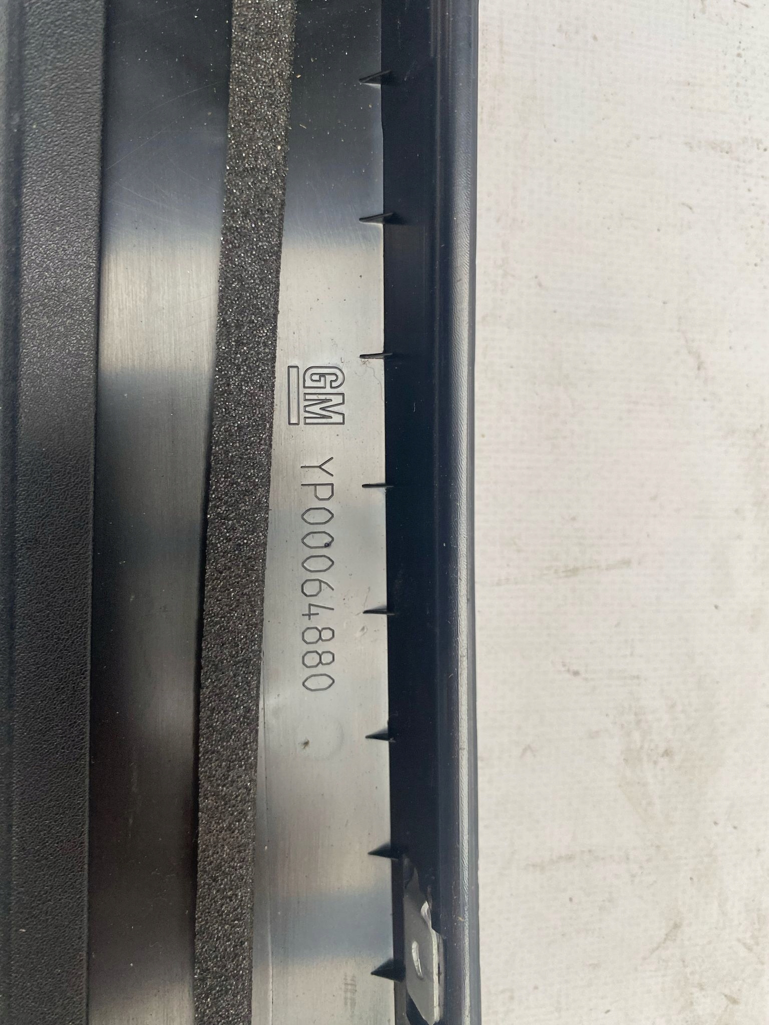 OPEL GRANDLAND 17- moulding door left front
