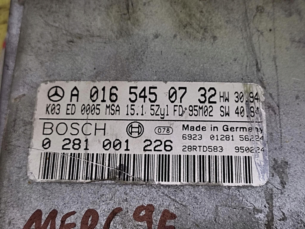 MERCEDES W202 2.5 D control unit of the engine 0281001226