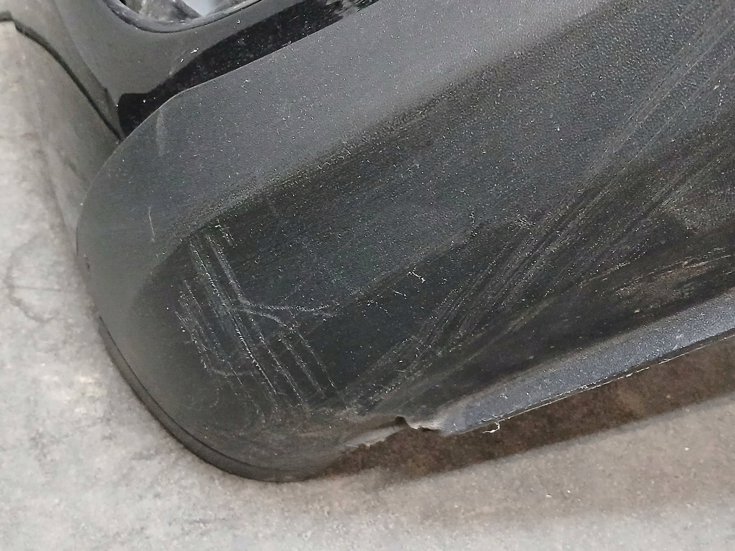 bumper front VW TIGUAN and 1 LIFT 10-15 5N0