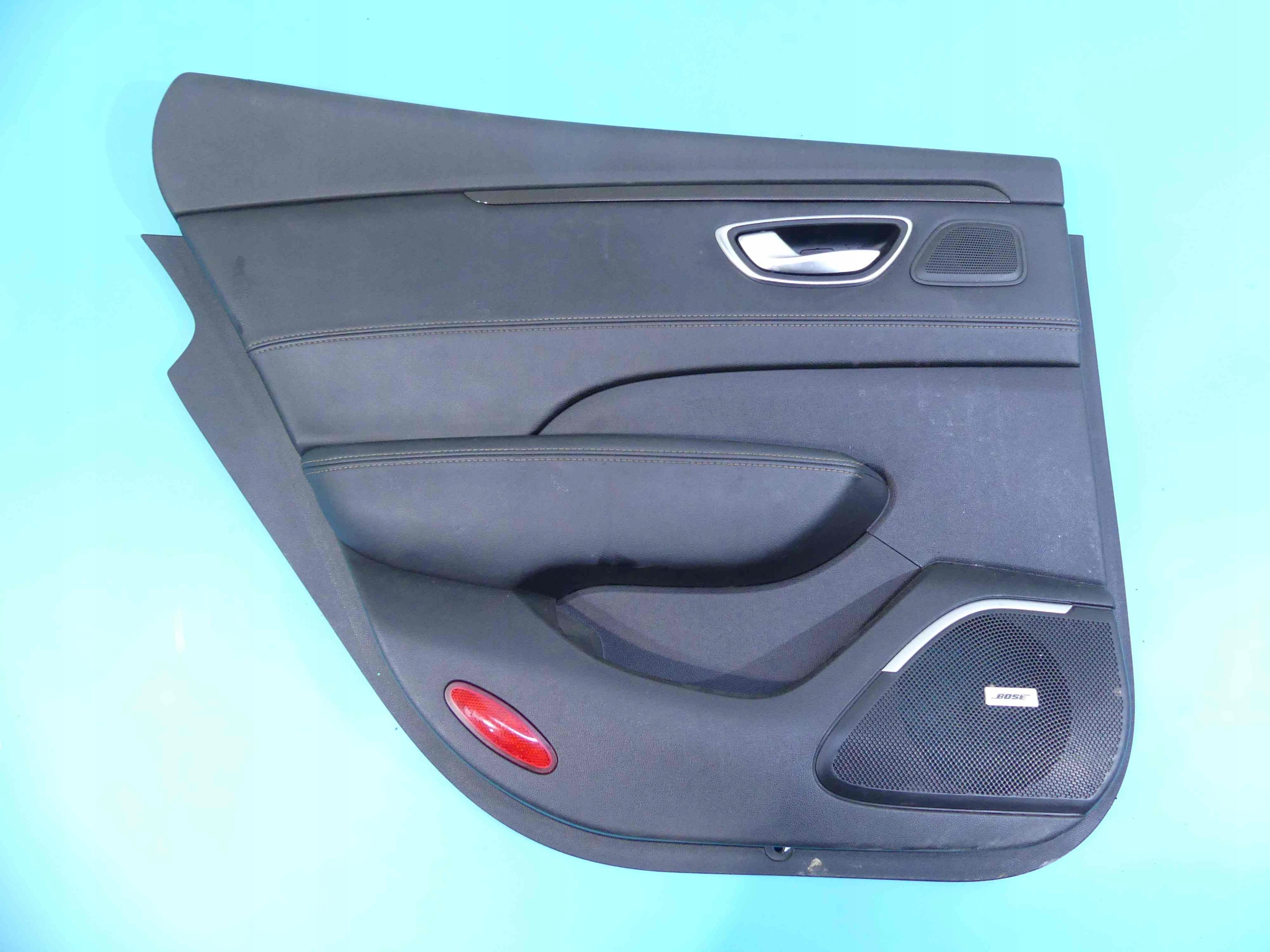 TAPICERKA BOCZEK LEWY TYŁ RENAULT TALISMAN SEDAN