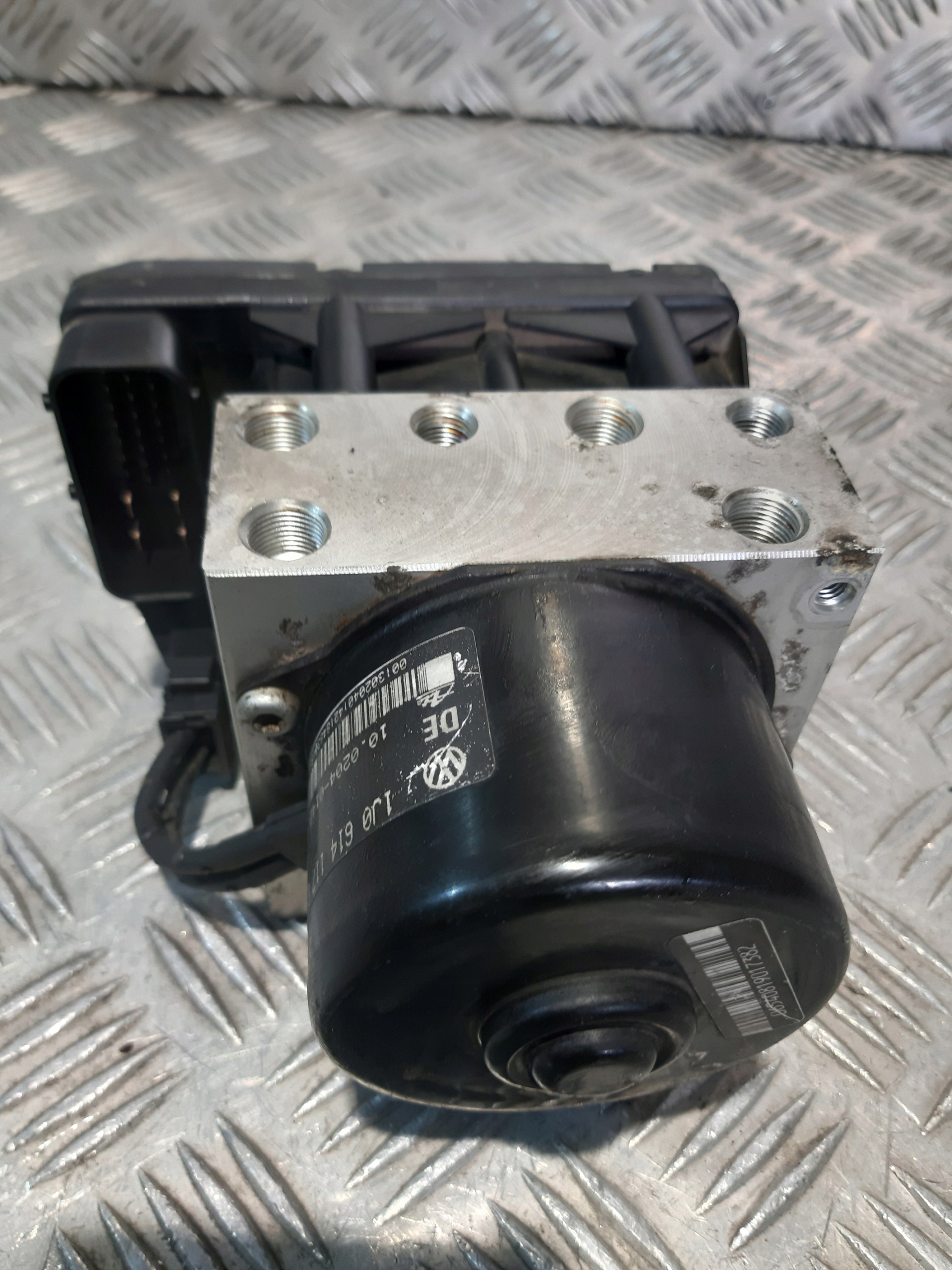 AUDI A3 8L 1.6B Pompa ABS 1J0907379G 1J0614117C