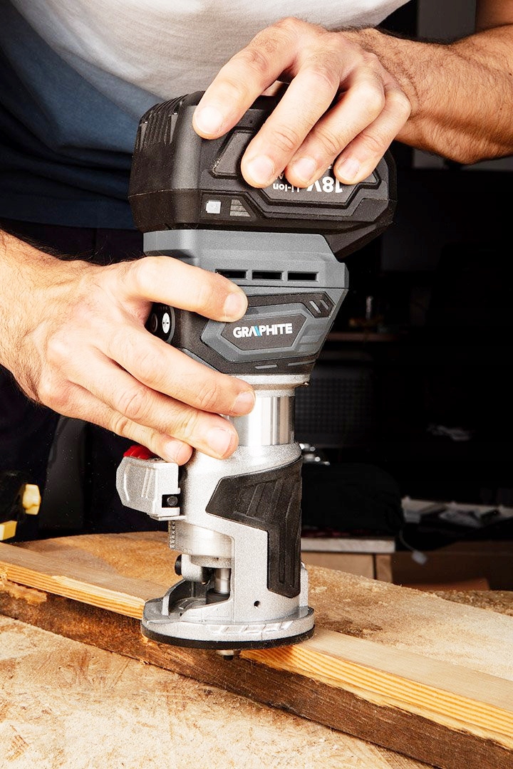 FREZARKA GÓRNOWRZECIONOWA AKUMULATOROWA BEZPRZEWODOWA DO DREWNA DRZEWA 6.0 Marka Graphite