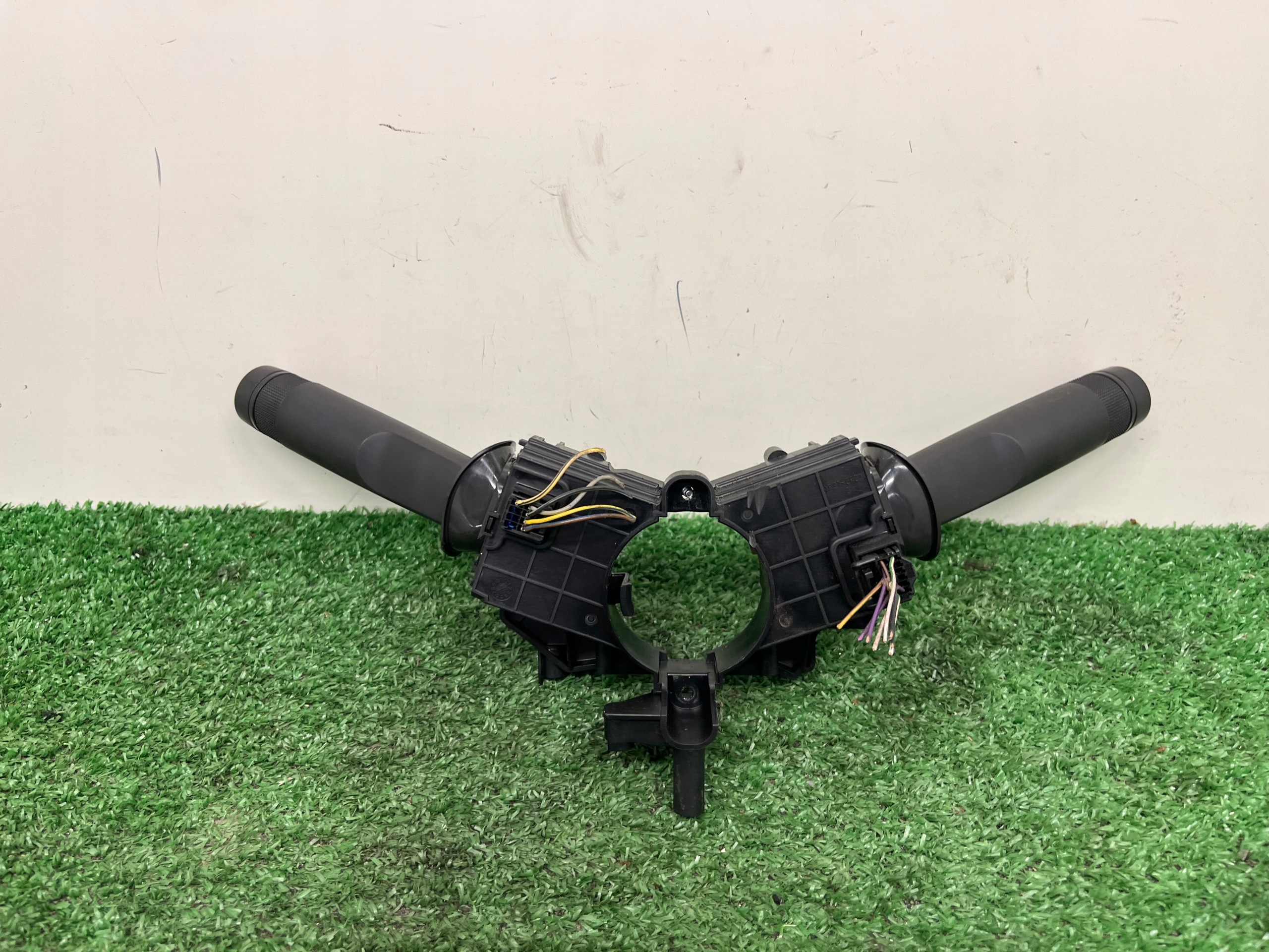 steering wheel levers and controls OPEL INSIGNIA