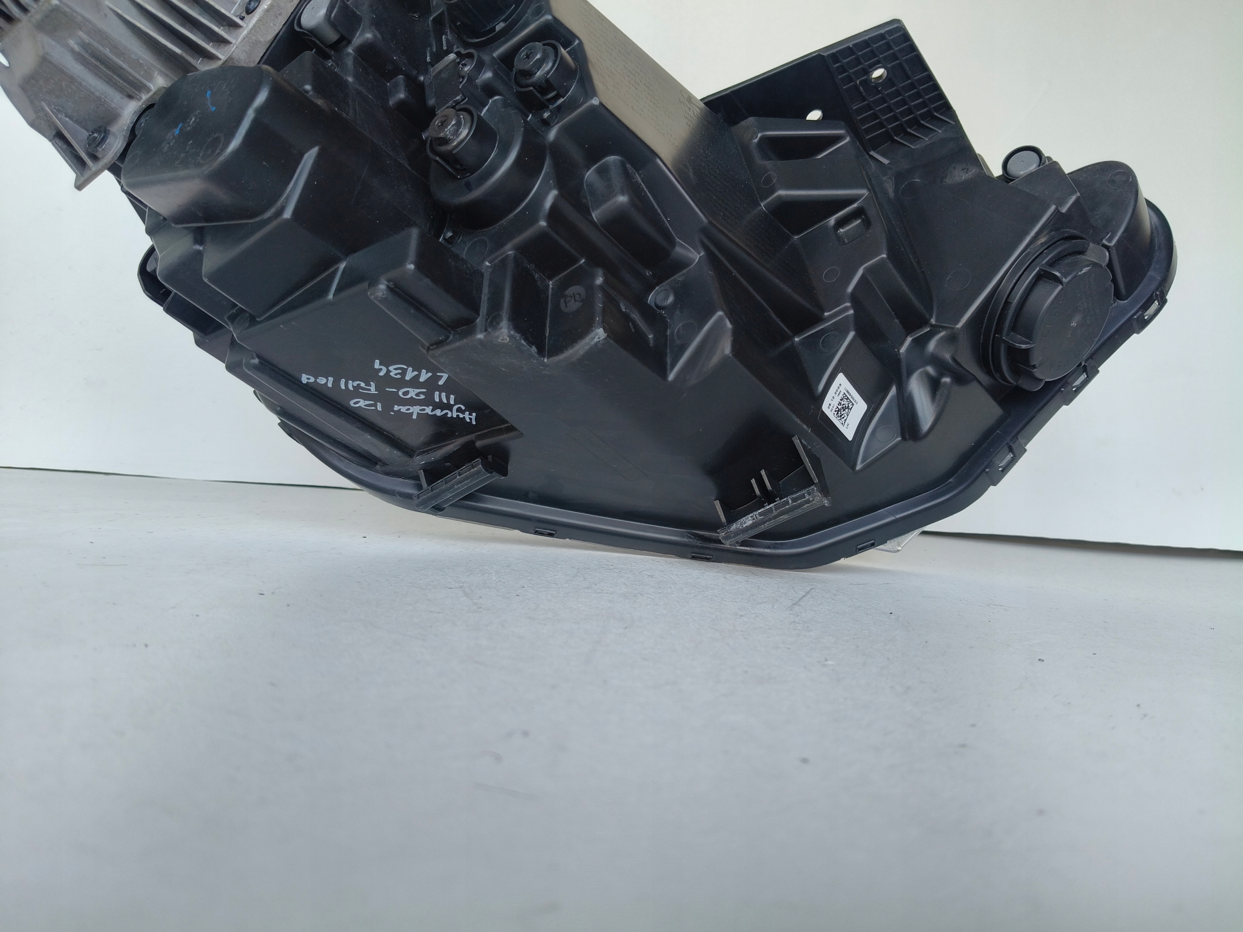light left REFLEKTOR HYUNDAI I20 III 20- FULL LED