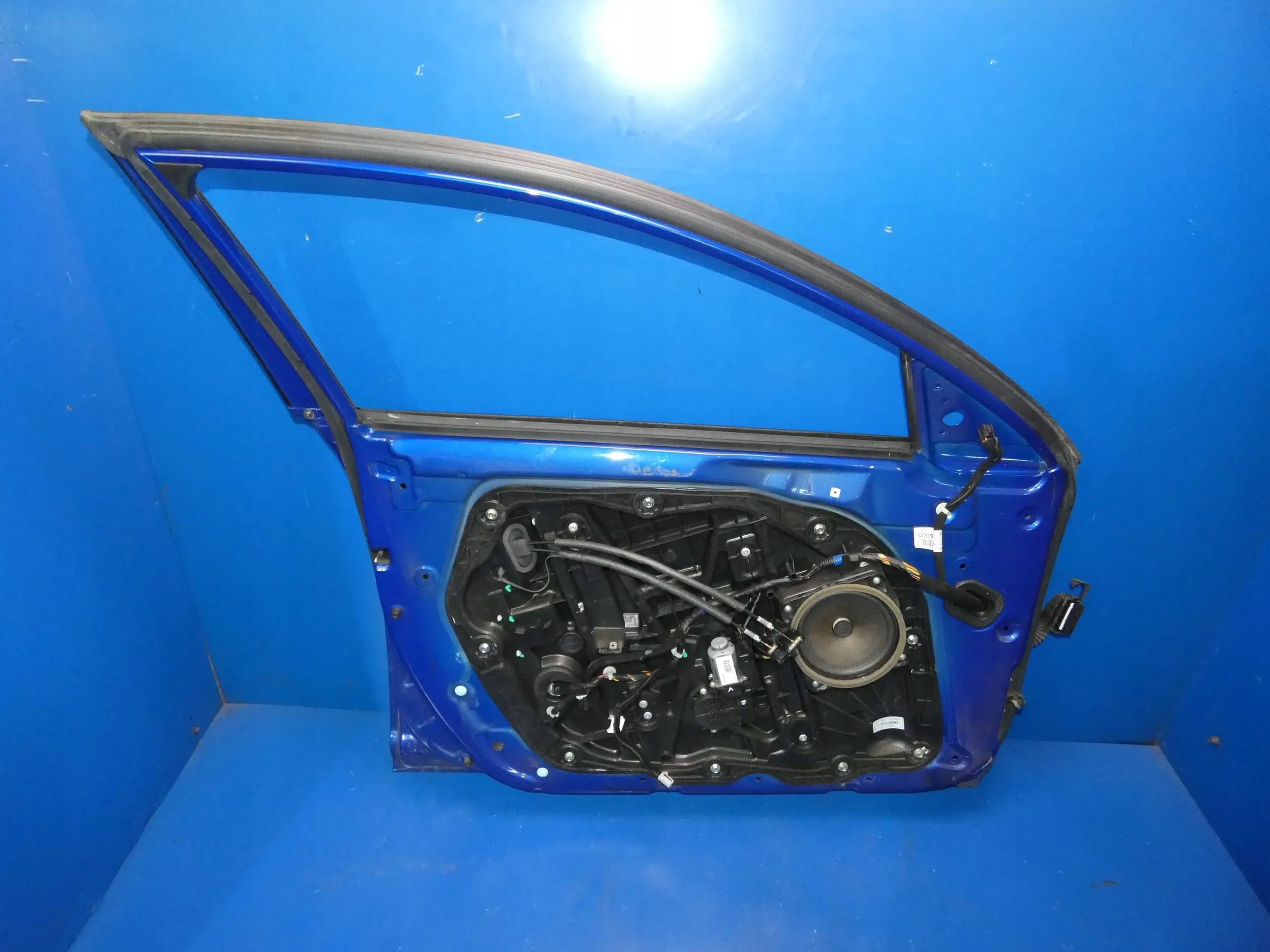 KIA OPTIMA III door left front front complete without BOCZKA and LUSETRKA