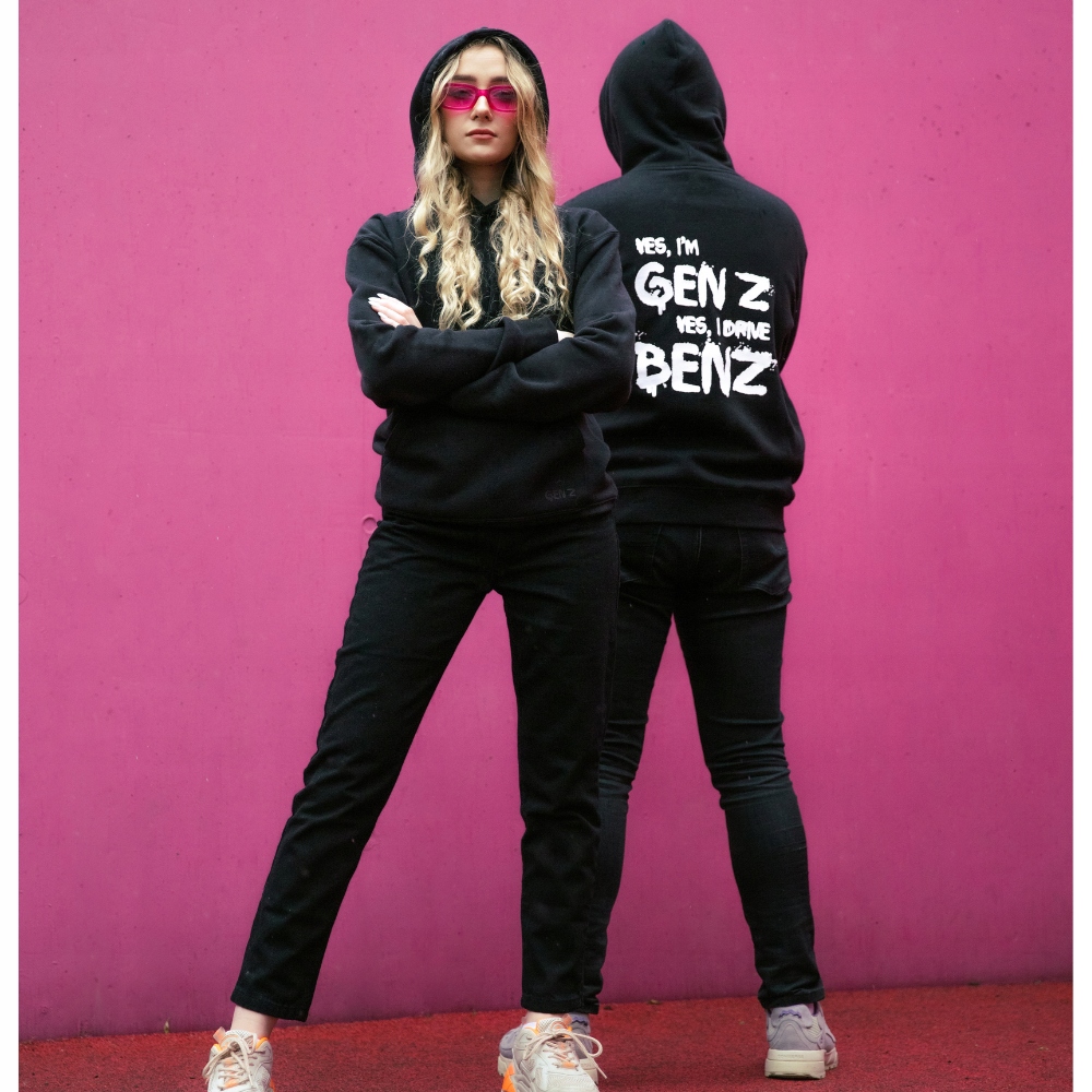 BLUZA MERCEDES-BENZ #KOCHAMYMERCEDESY GEN Z - XS