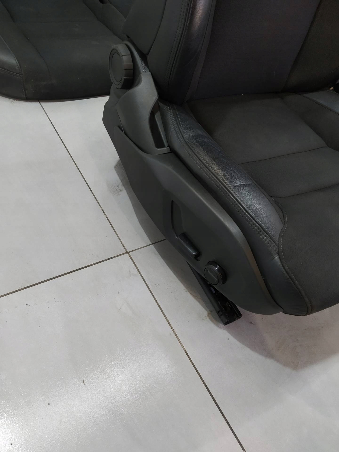Sitze elektrisch Halbleder GRZANE KOMPLET Volvo V60 II (2018- )