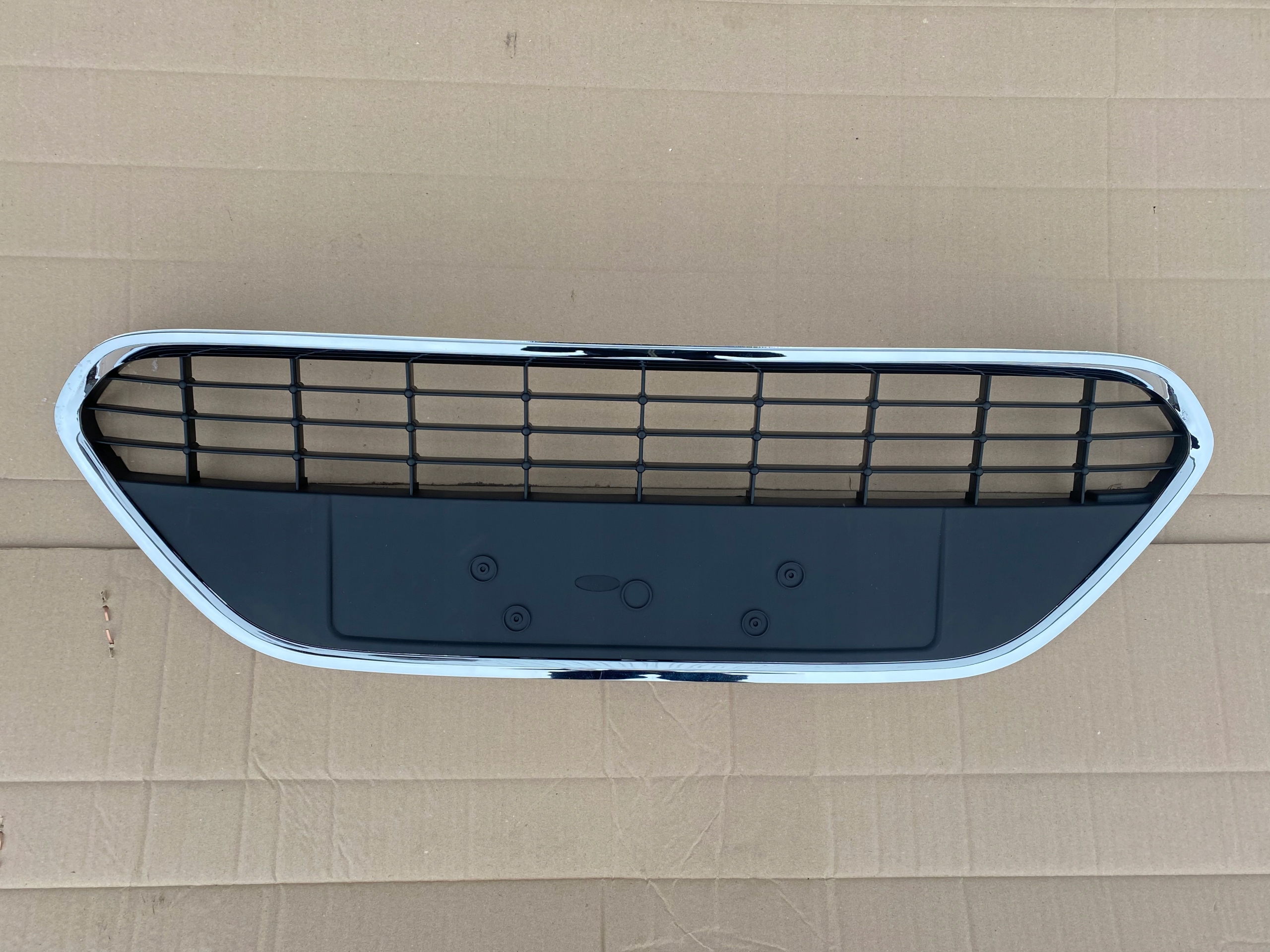 FORD FOCUS MK2 08-10 grill atrapa