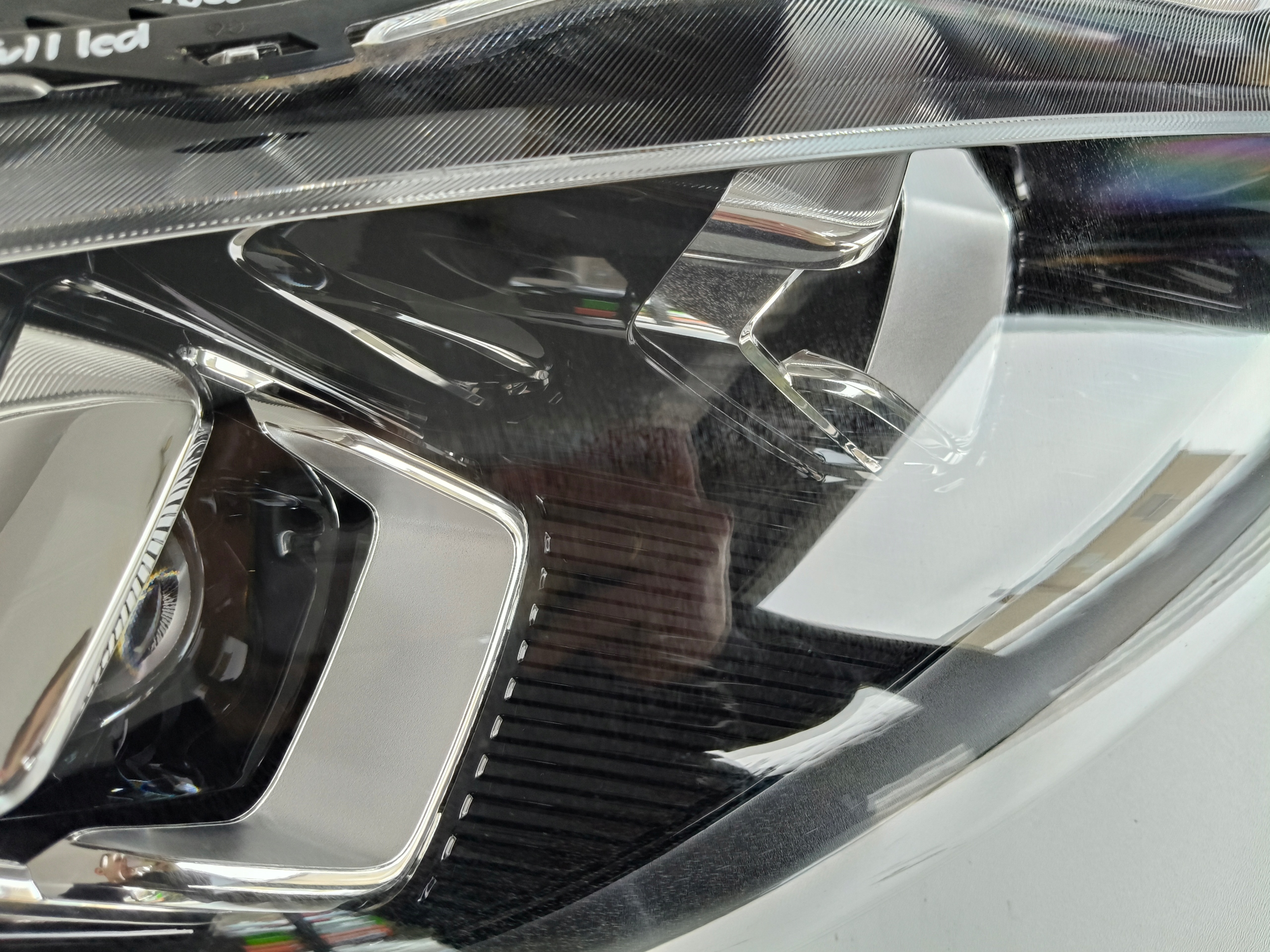 Licht rechts REFLEKTOR FORD KUGA MK3 19- FULL LED