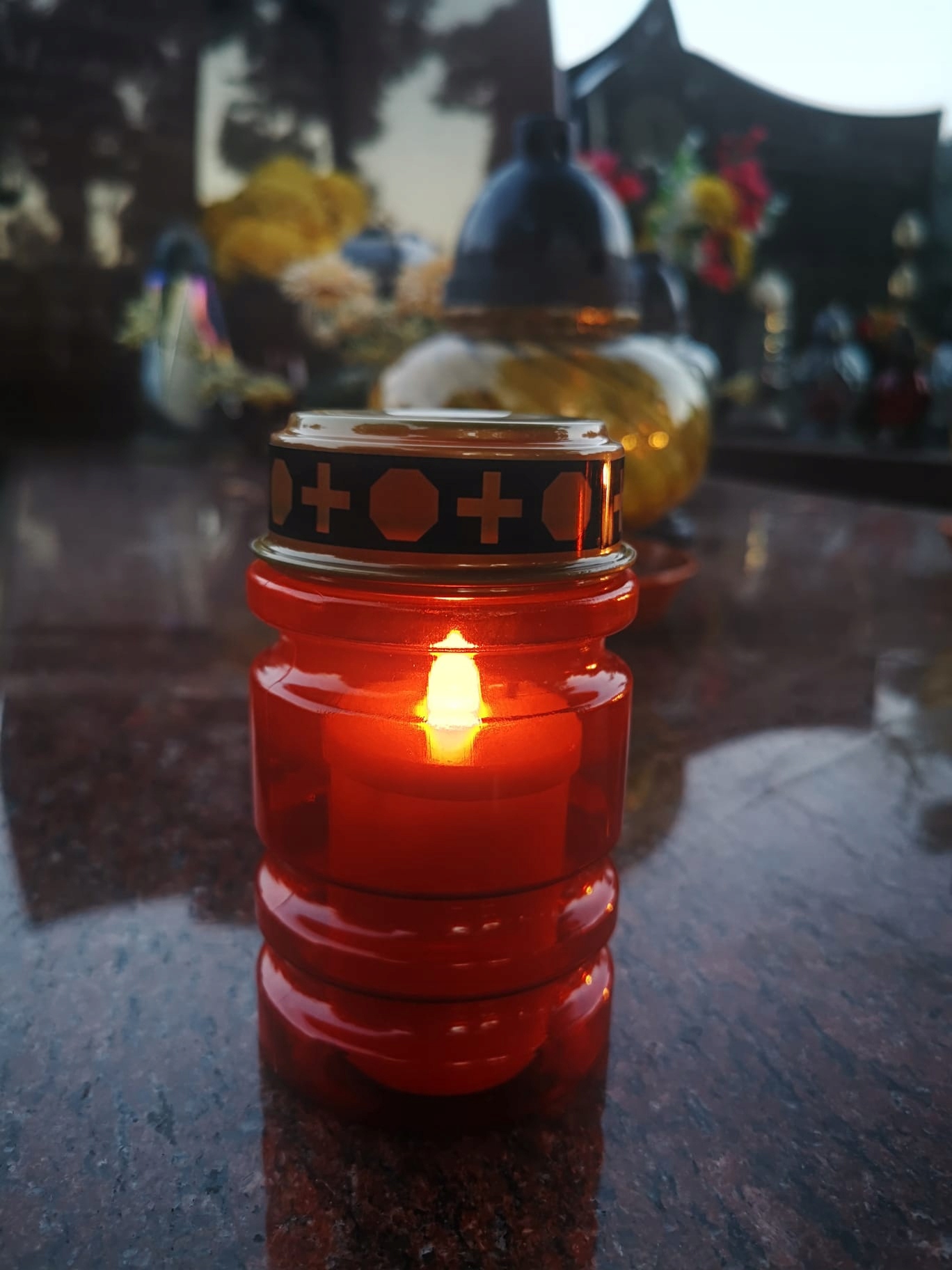 Świeczka LED 12,5×7,5 cm wkład do znicza z bateriami AA