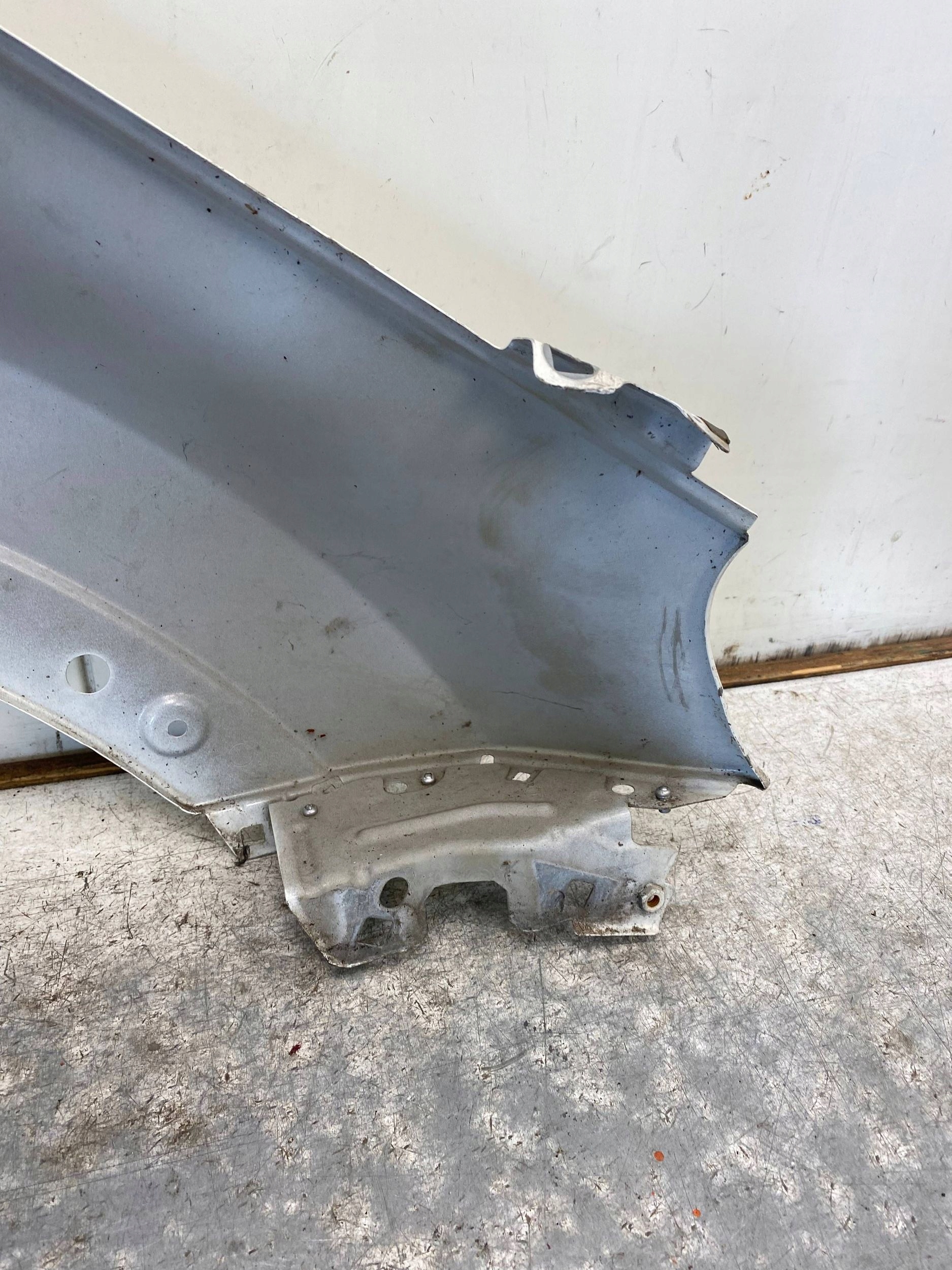 FIAT 500X CROSS fender left front front BIALY