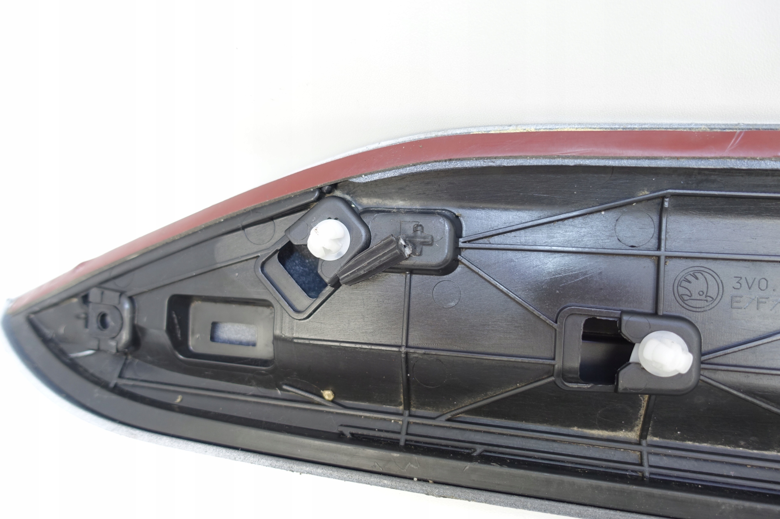 moulding door left rear part SUPERB III 3V0 SPORTLINE