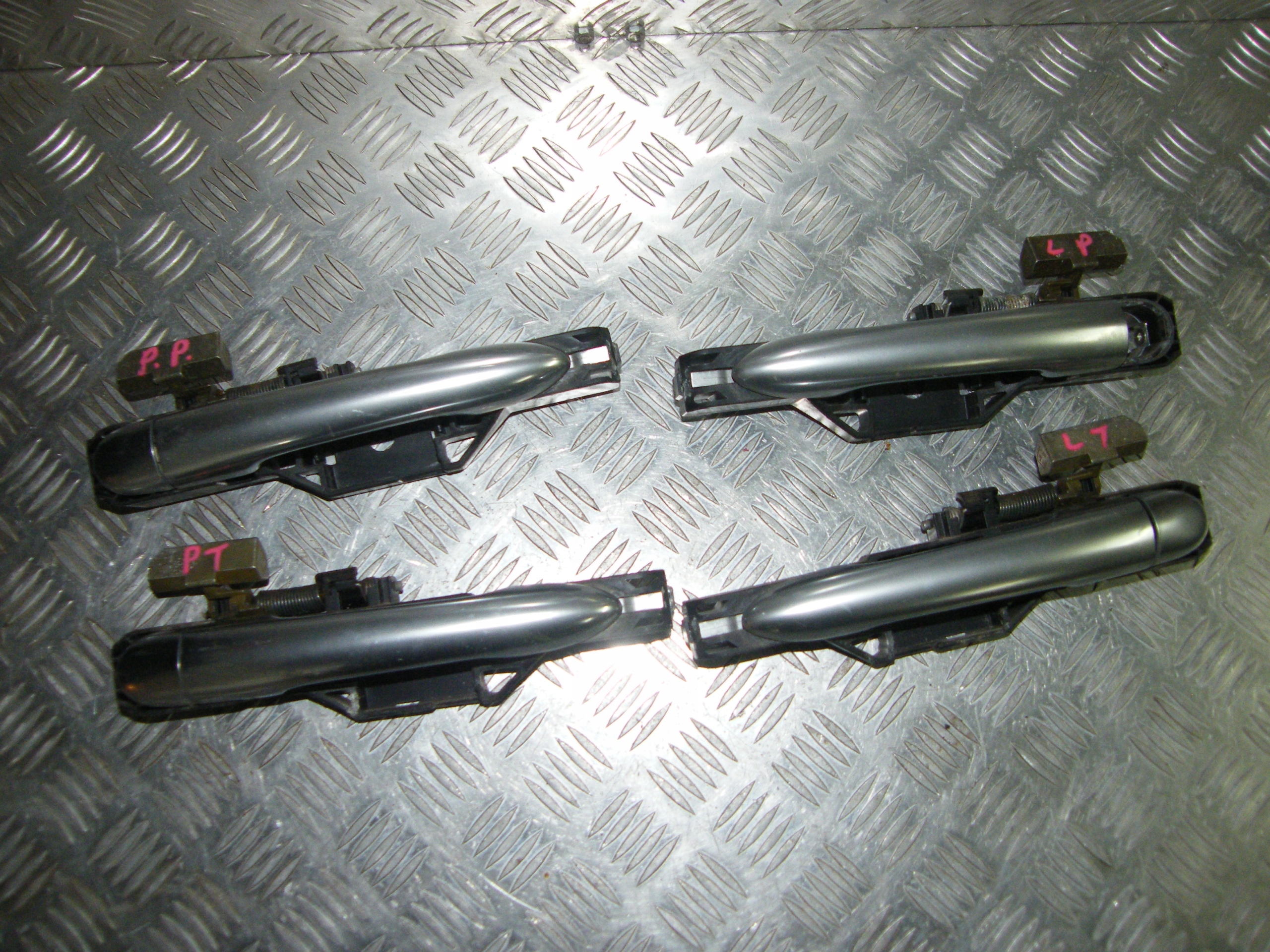 ДВЕРНА РУЧКА ПРАВА ЛІВА ПЕРЕДНЯ ЗАДНЯ ESPACE IV LIFT ХРОМ