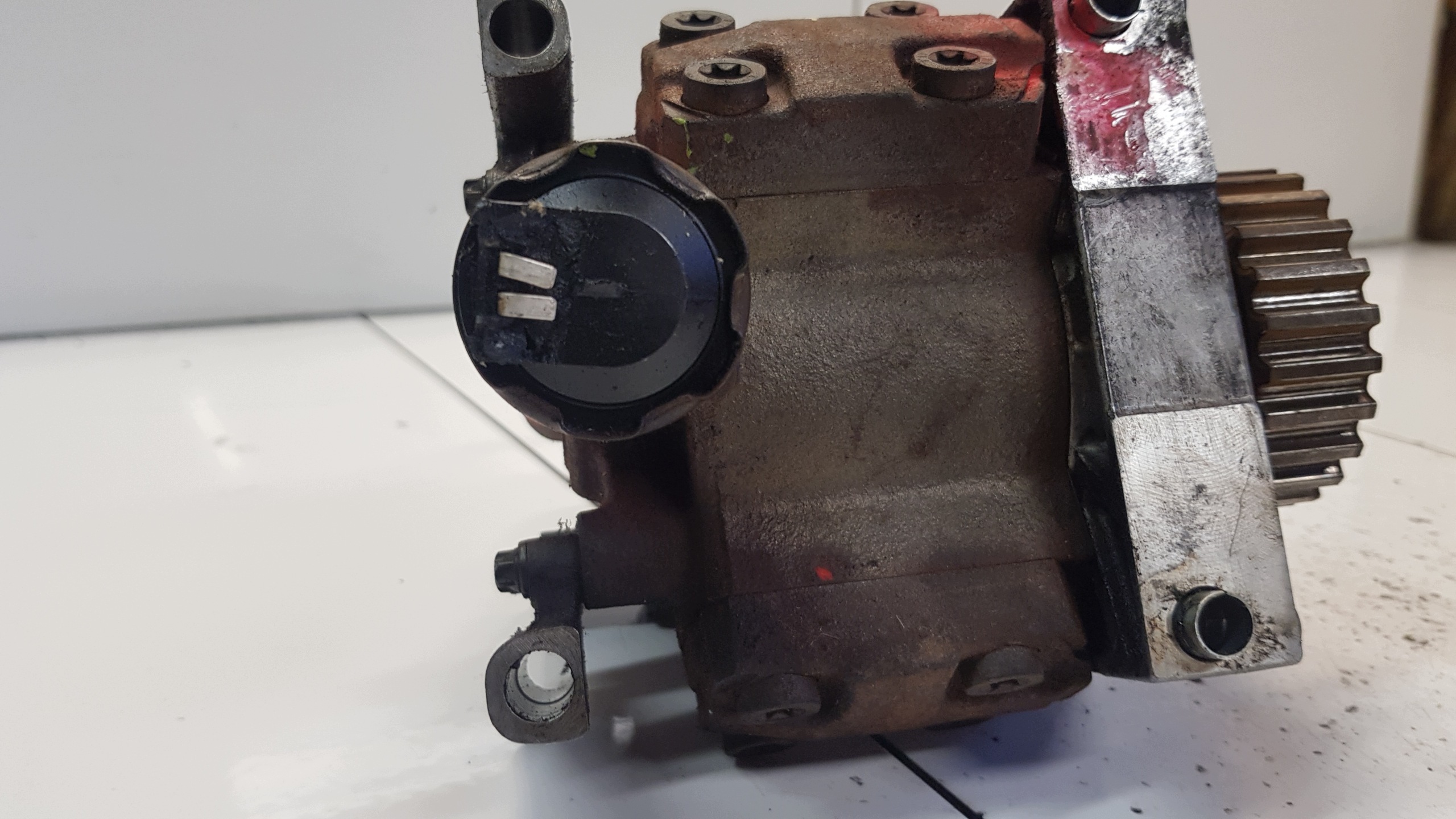 JAGUAR RANGE ROVER 2.7D pompa iniezione 4S7Q-9B395-AJ