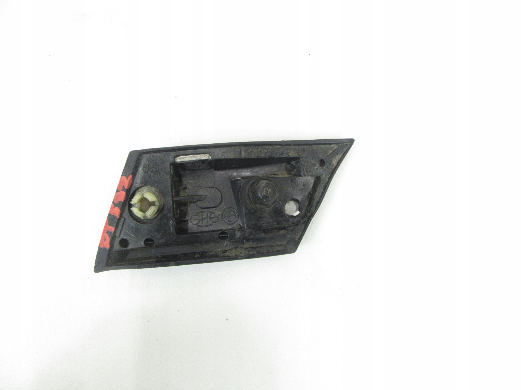modanatura parafango destra posteriore BMW e32 CHROM