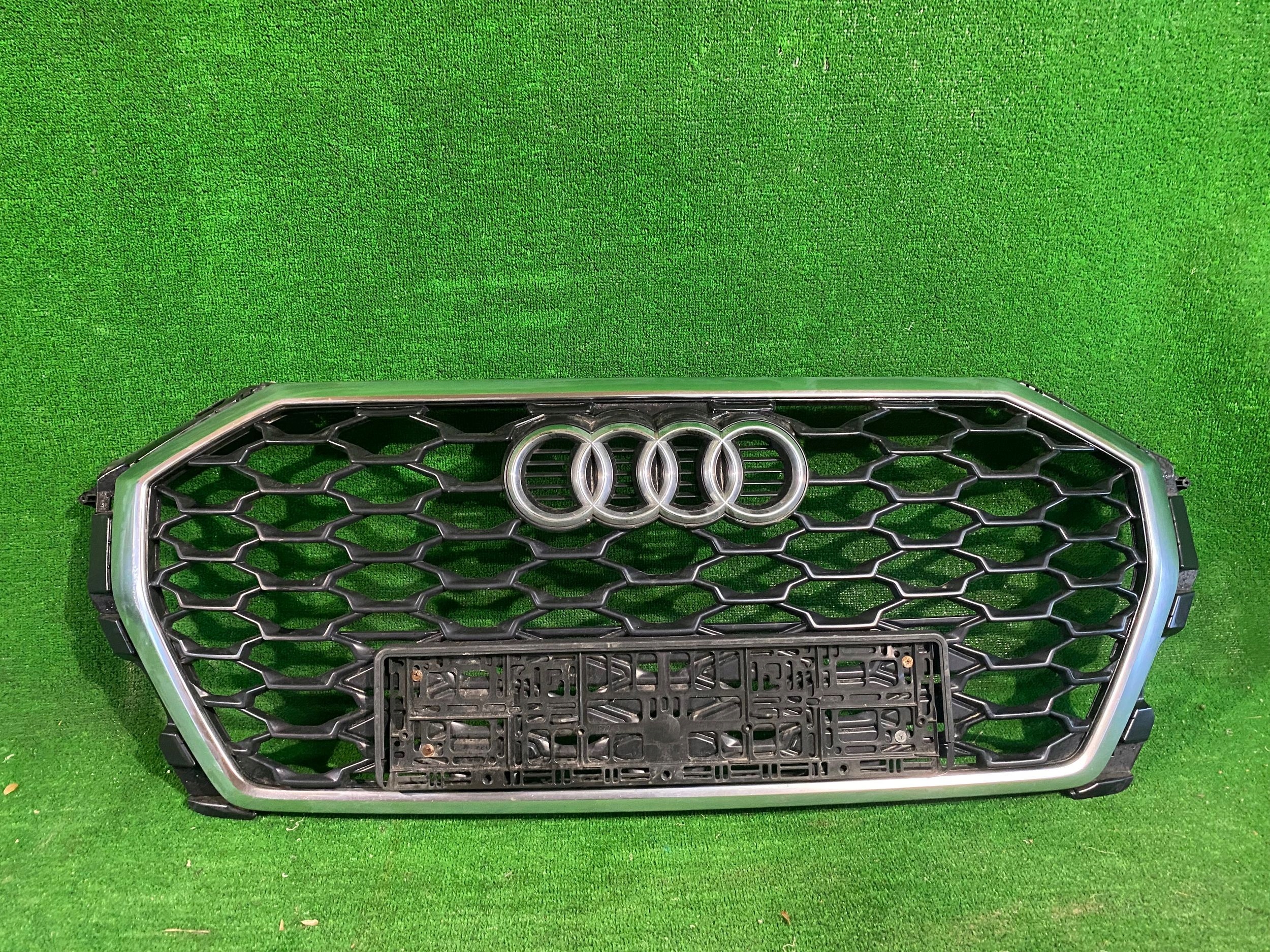 Audi Q3 Kühlergrill FRONTGRILL Kühlergitter - Thumbnail 1