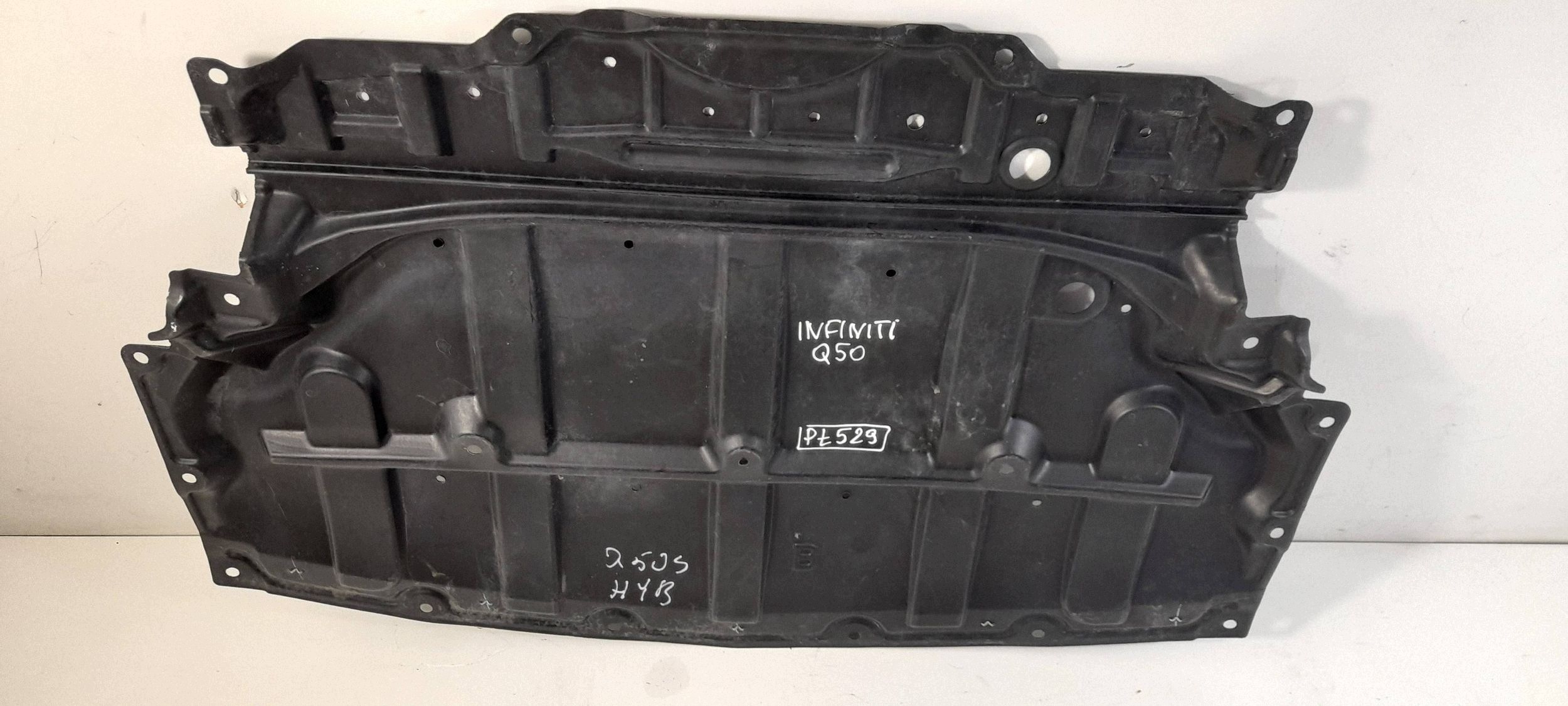 Infiniti Q50 cover below engine 758924GA0A (PL529)
