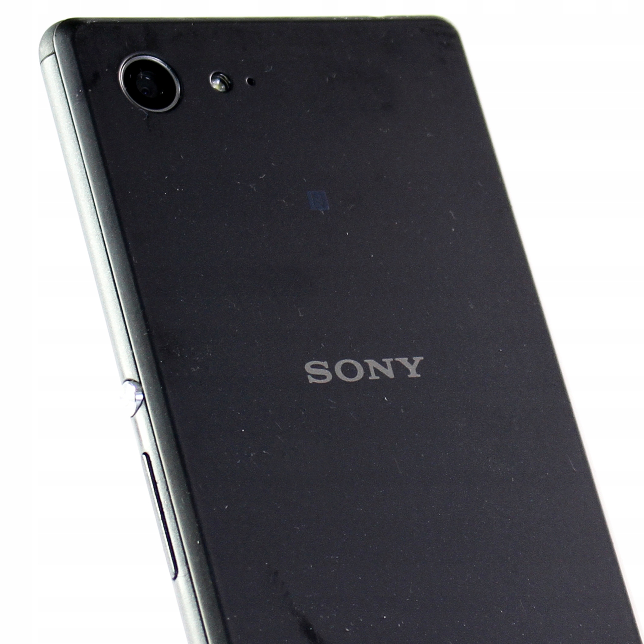 Смартфон Sony XPERIA E3 цвет черный