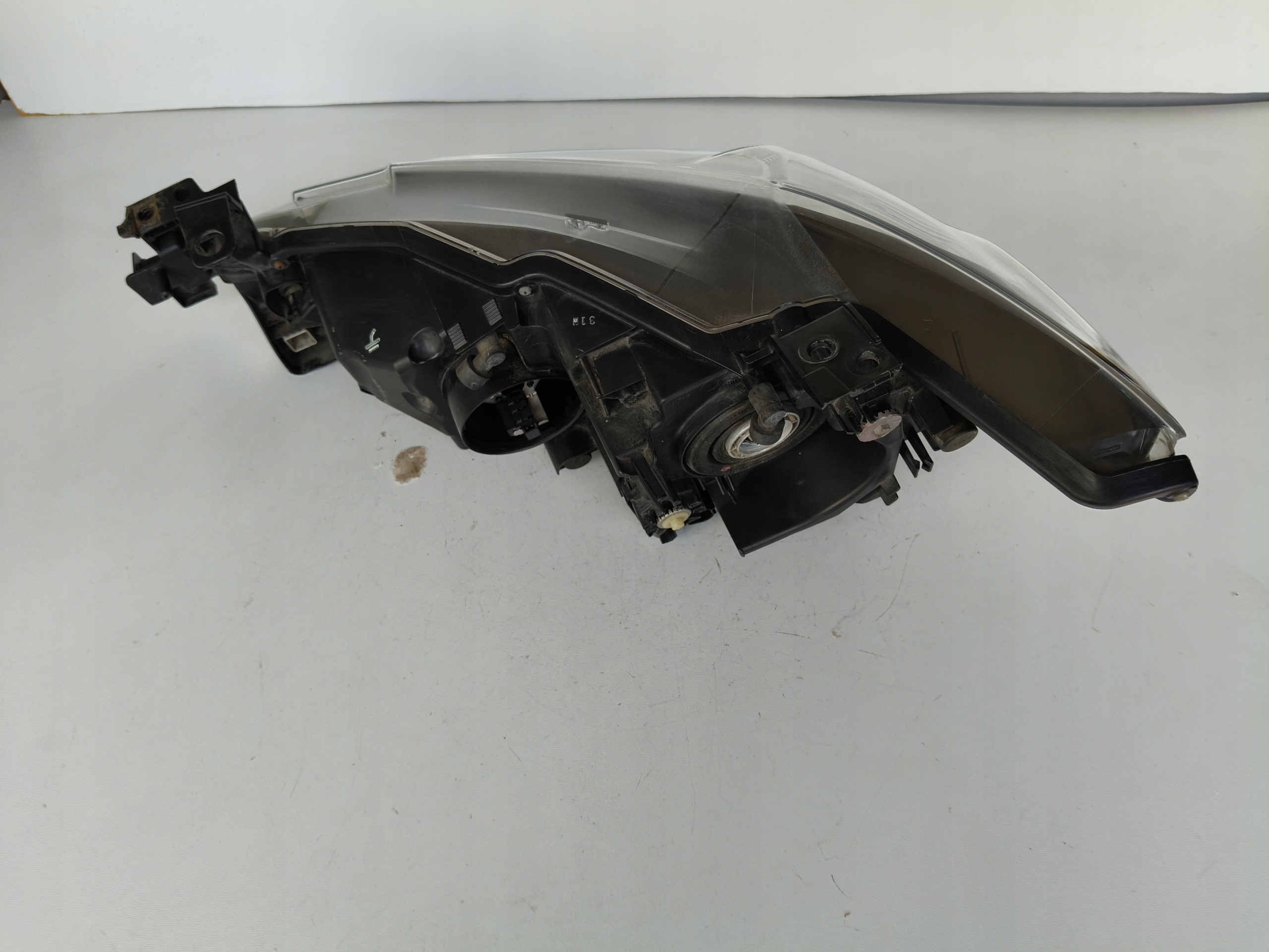 light right REFLEKTOR MAZDA 6 GJ 12