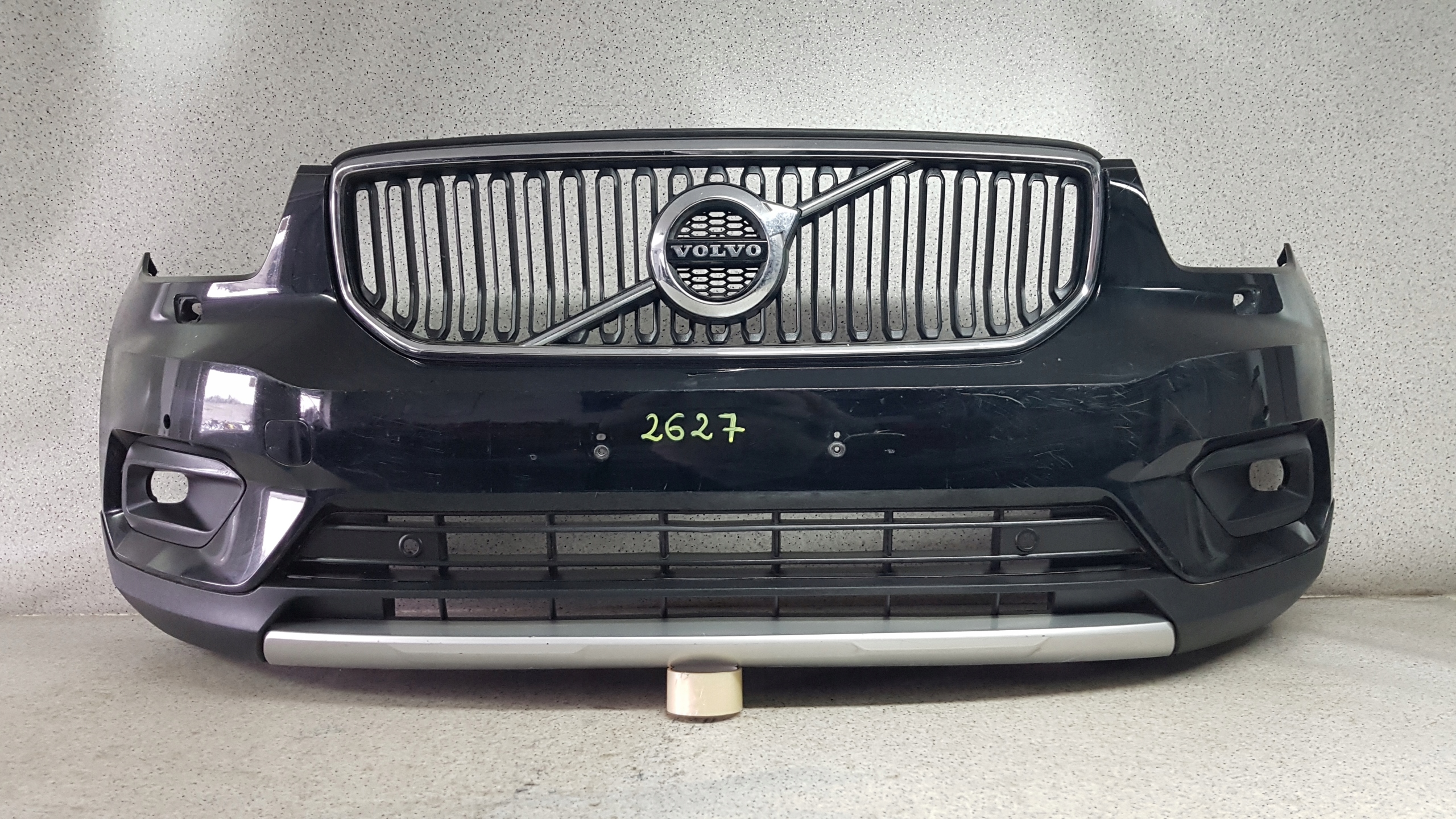VOLVO XC40 XC 40 2017 - bumper front 2627