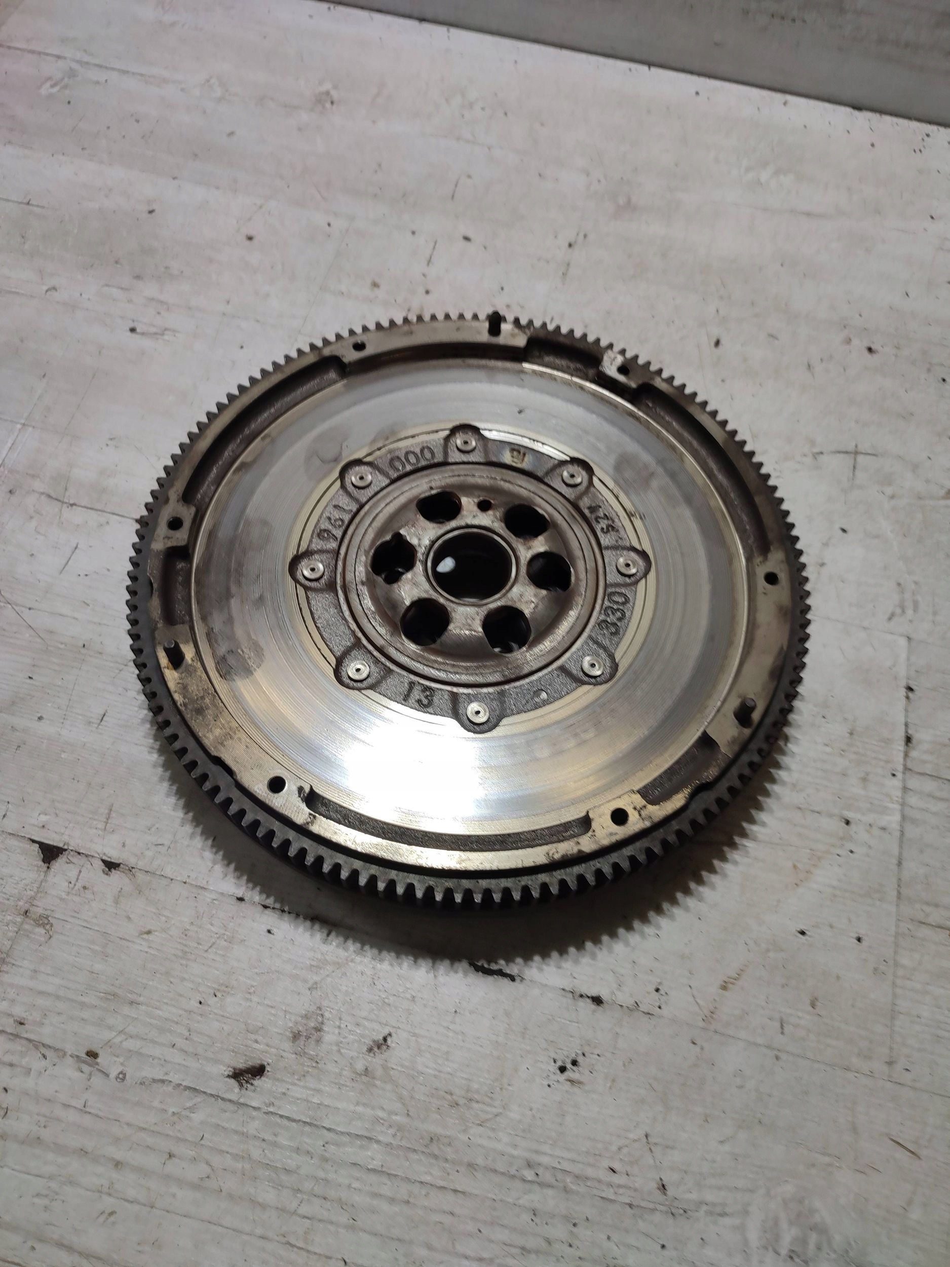 Seat Arona 2019 wheel flywheel