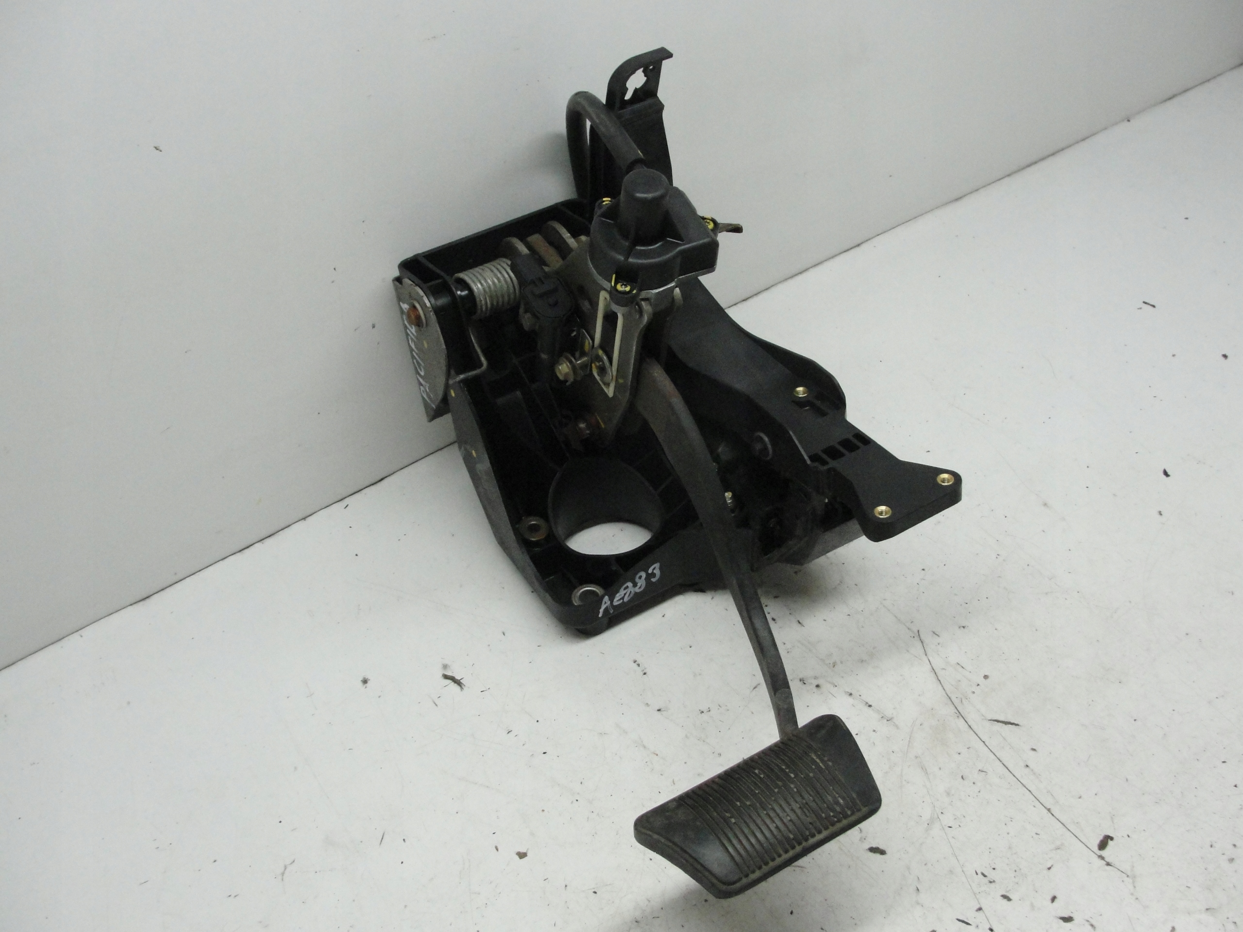 PEDAŁ HAMULCA CHRYSLER PACIFICA 4.0 03-07r Producent części Inny