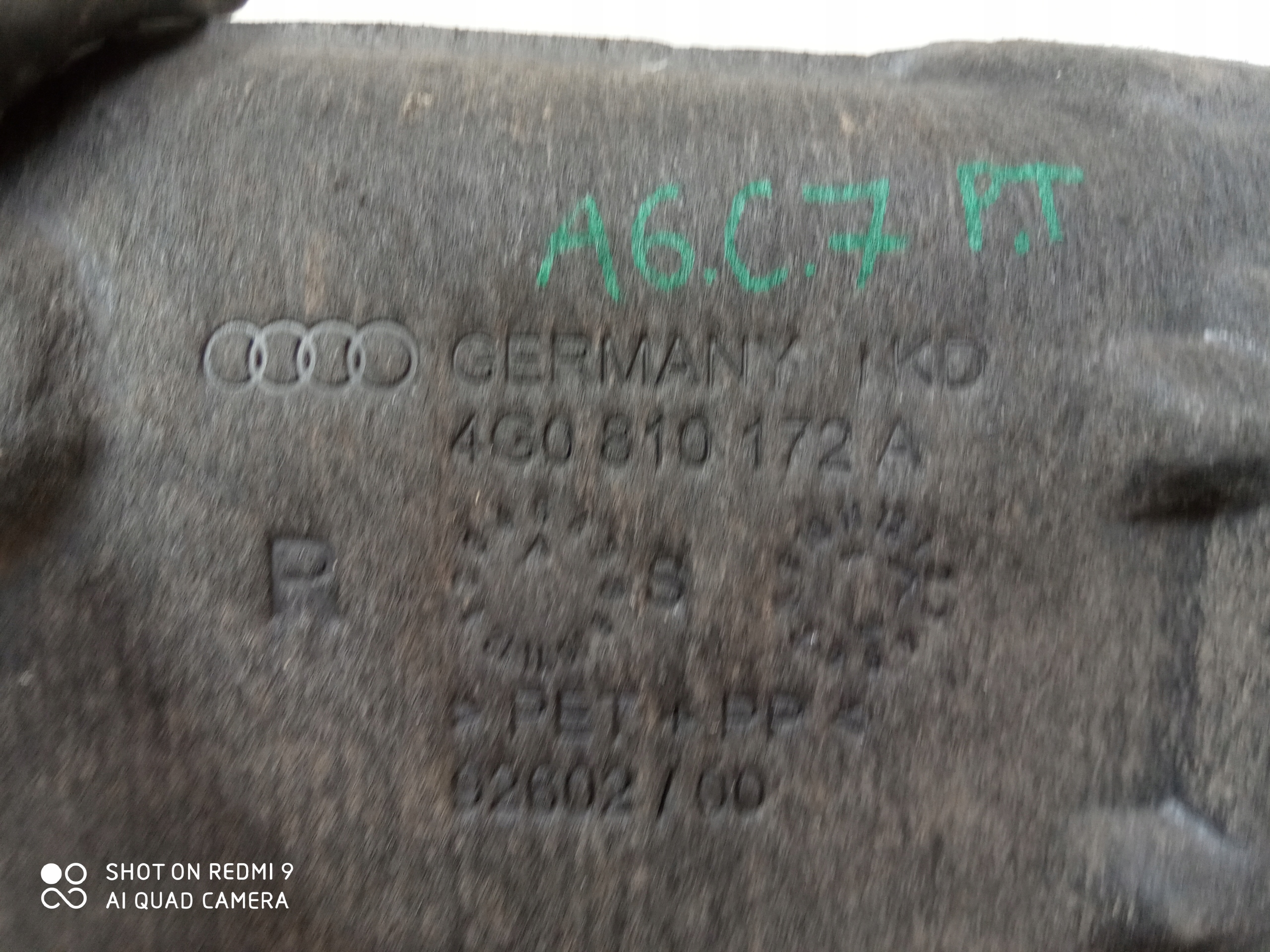 AUDI A6 C7 mudguard right rear part rear. 4G0810172A