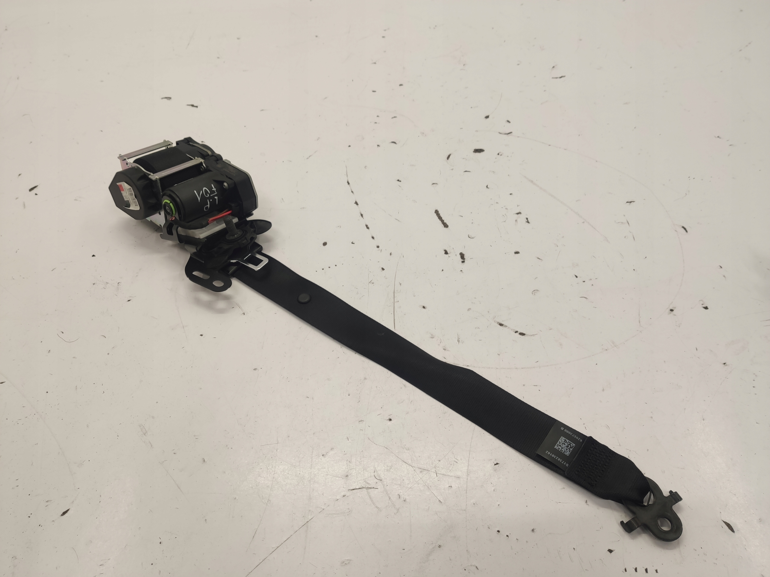 BMW 7 F01 F02 PAS BEZPIECZENSTWA DOCIAG LEWY PRZOD