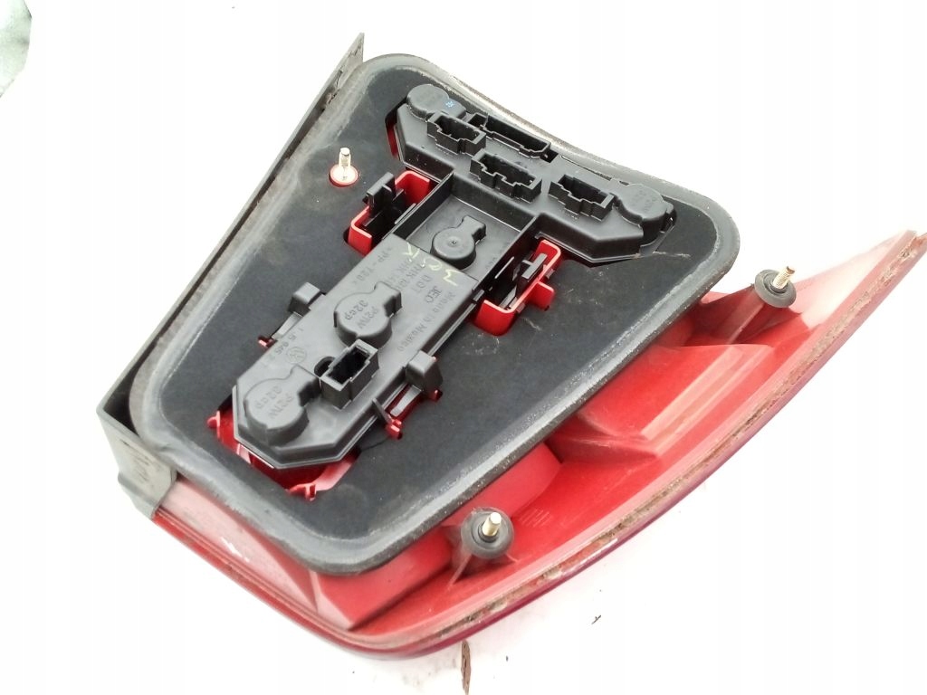 VW Bora sedan light right rear part rear 1J5945096AA