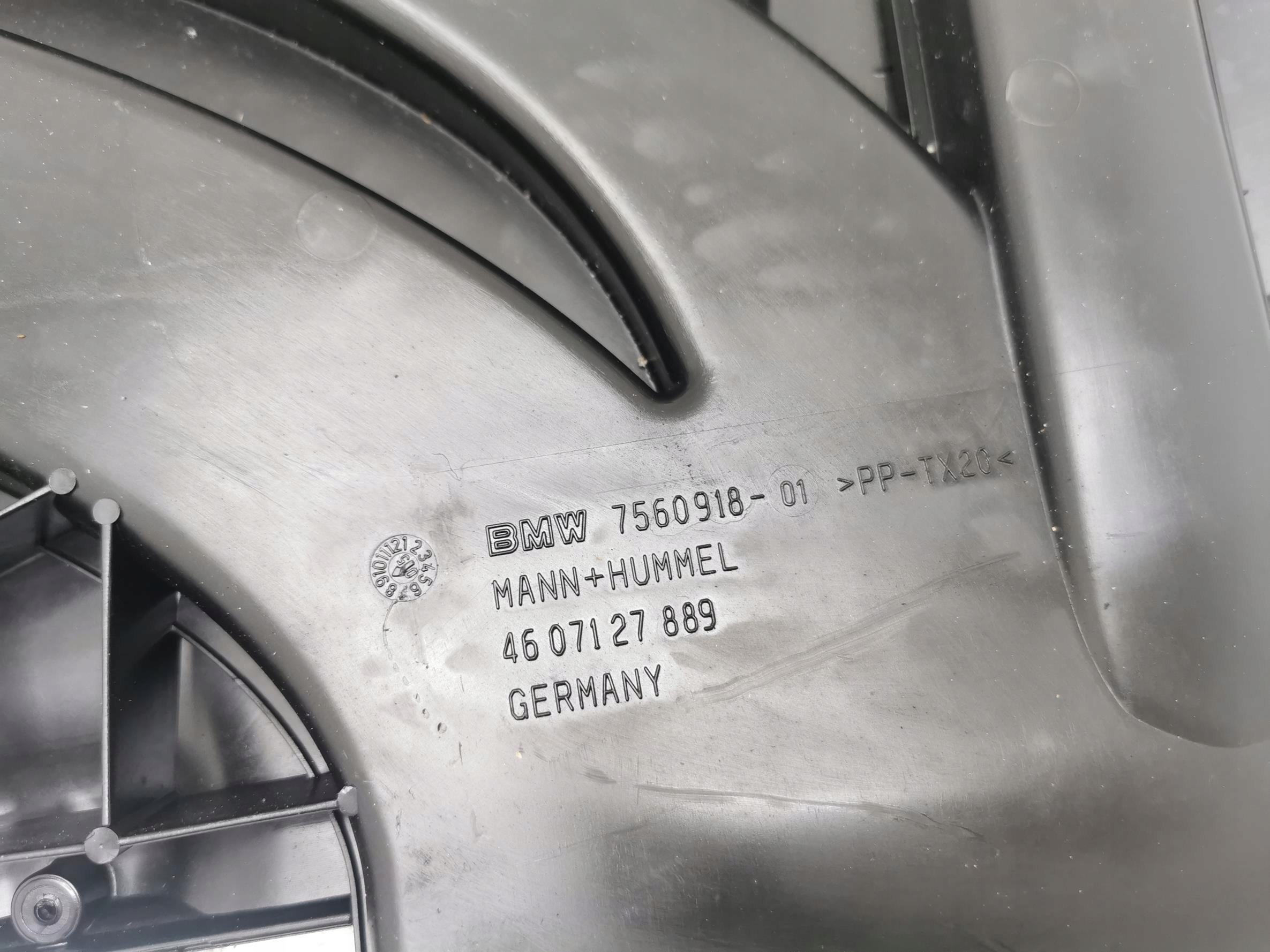 intake drain air BMW SERIA 3 E90 E91 7560918