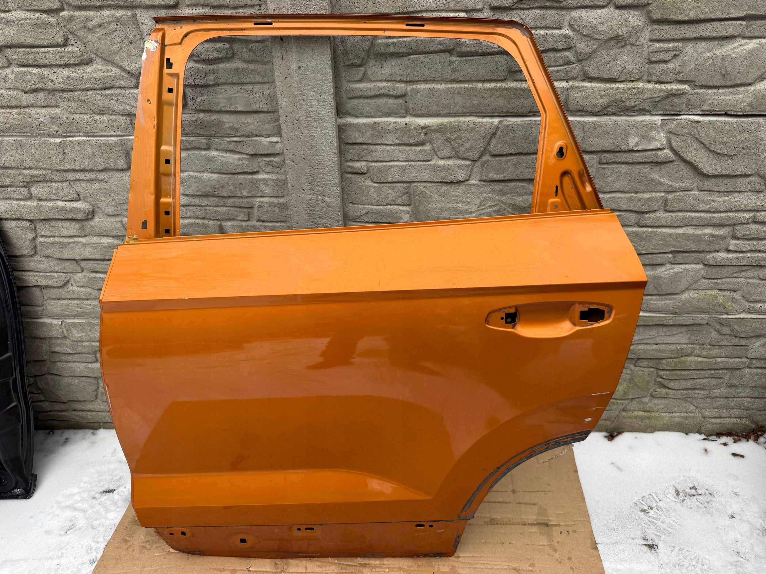 Seat Ateca 575 door rear. left rear part left