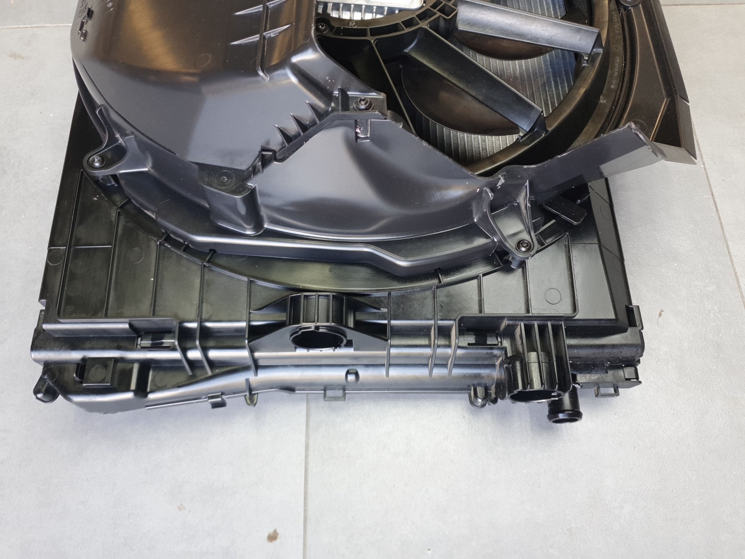 Audi Q6 e-tron kühler wasserkühler lüfter 85E121251A