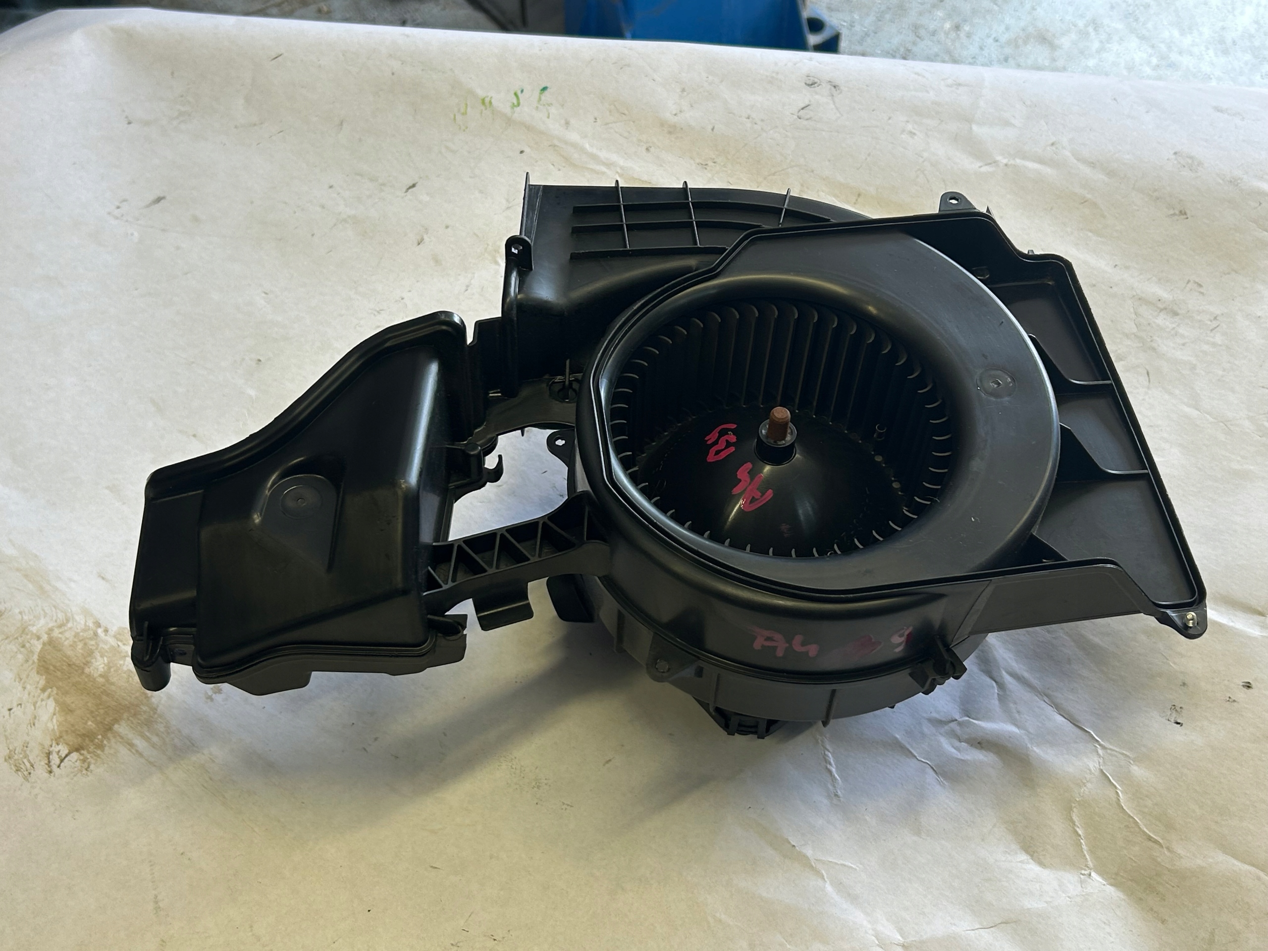 AUDI A4 B9 fan heating 4M1820021