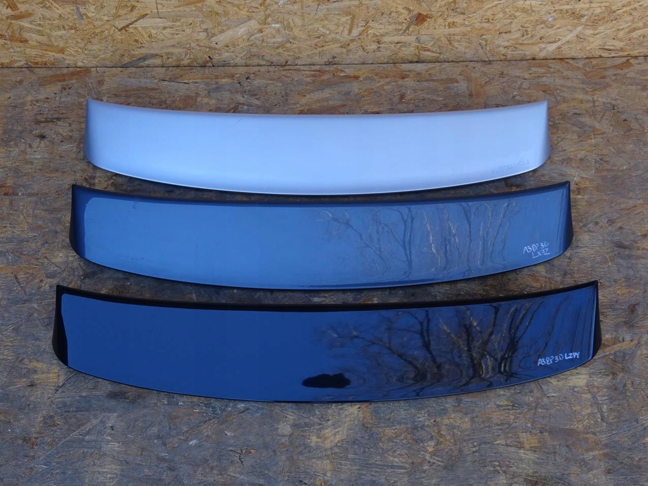 8P3860943 LX7Z - AUDI A3 8P 3D Элерон спойлер закрылки цвета S-LINE