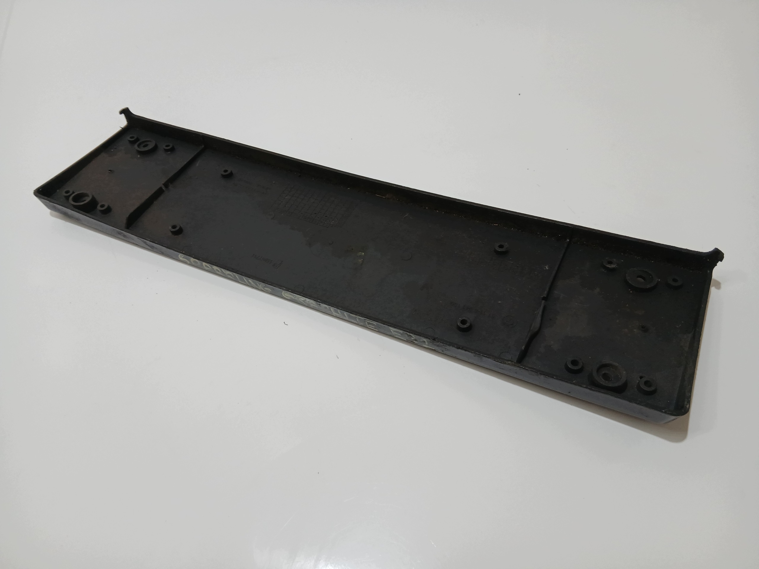 moulding below TABLICE registration BMW E92 8041180