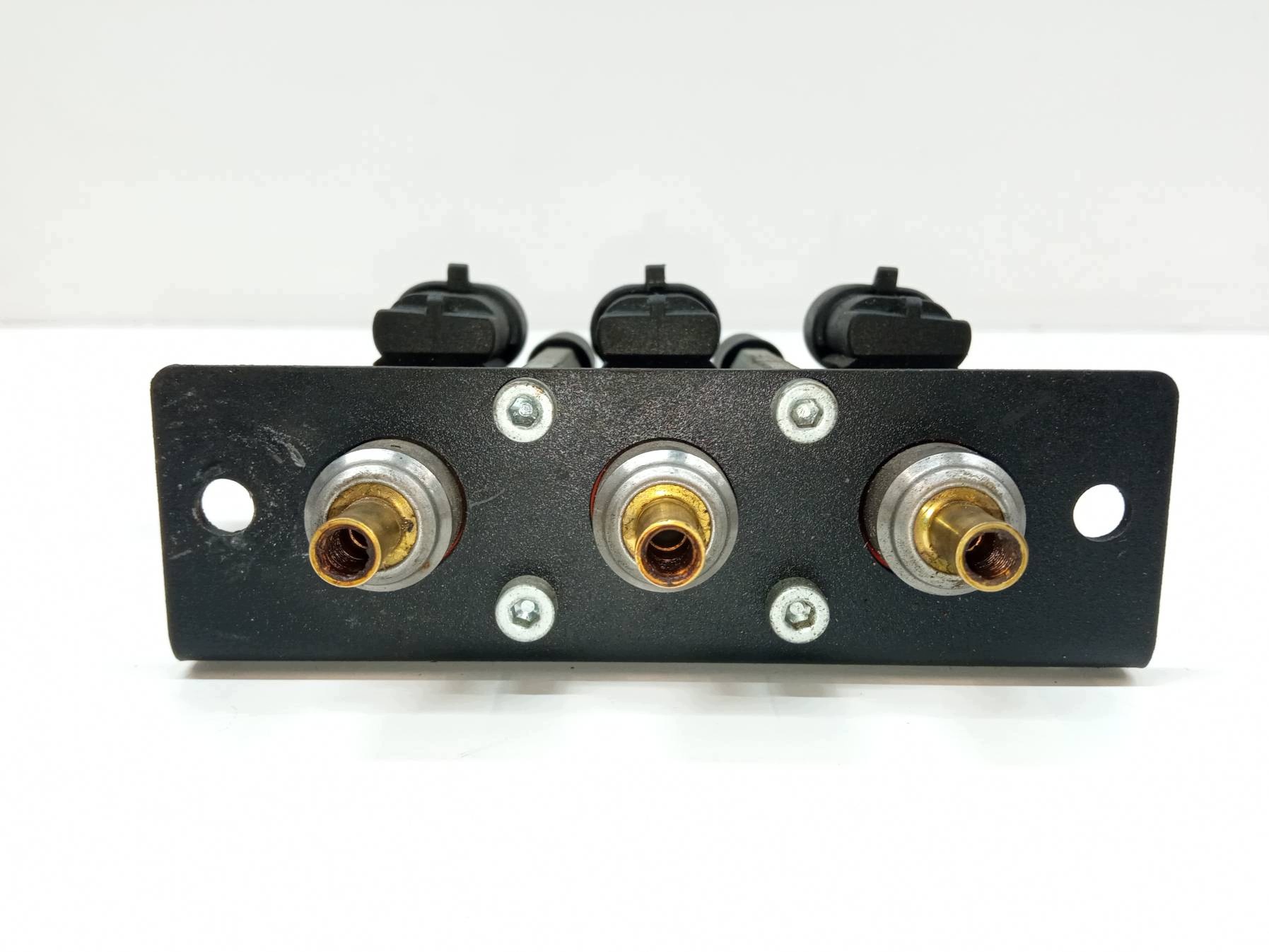 rampe injection LPG 67R016409 Ford Mondeo Mk3 (2000-2006)