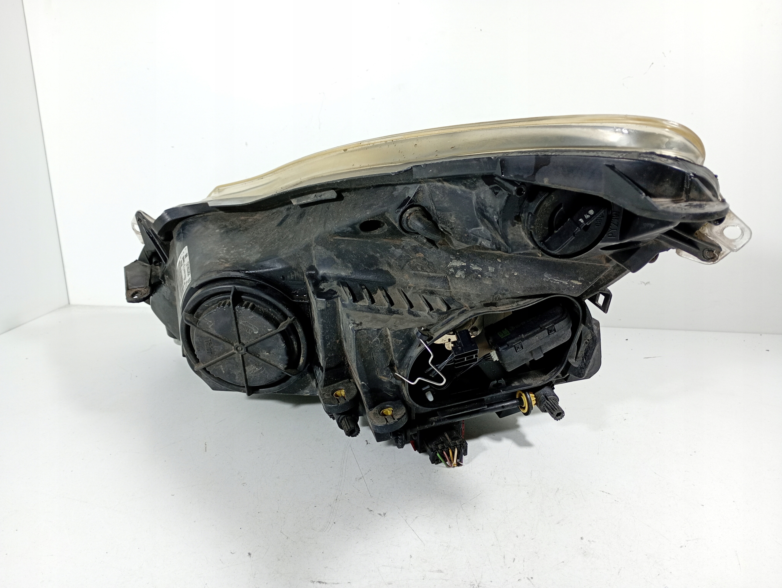Opel Corsa D 06-11 REFLEKTOR right front front VALEO OE 13186382