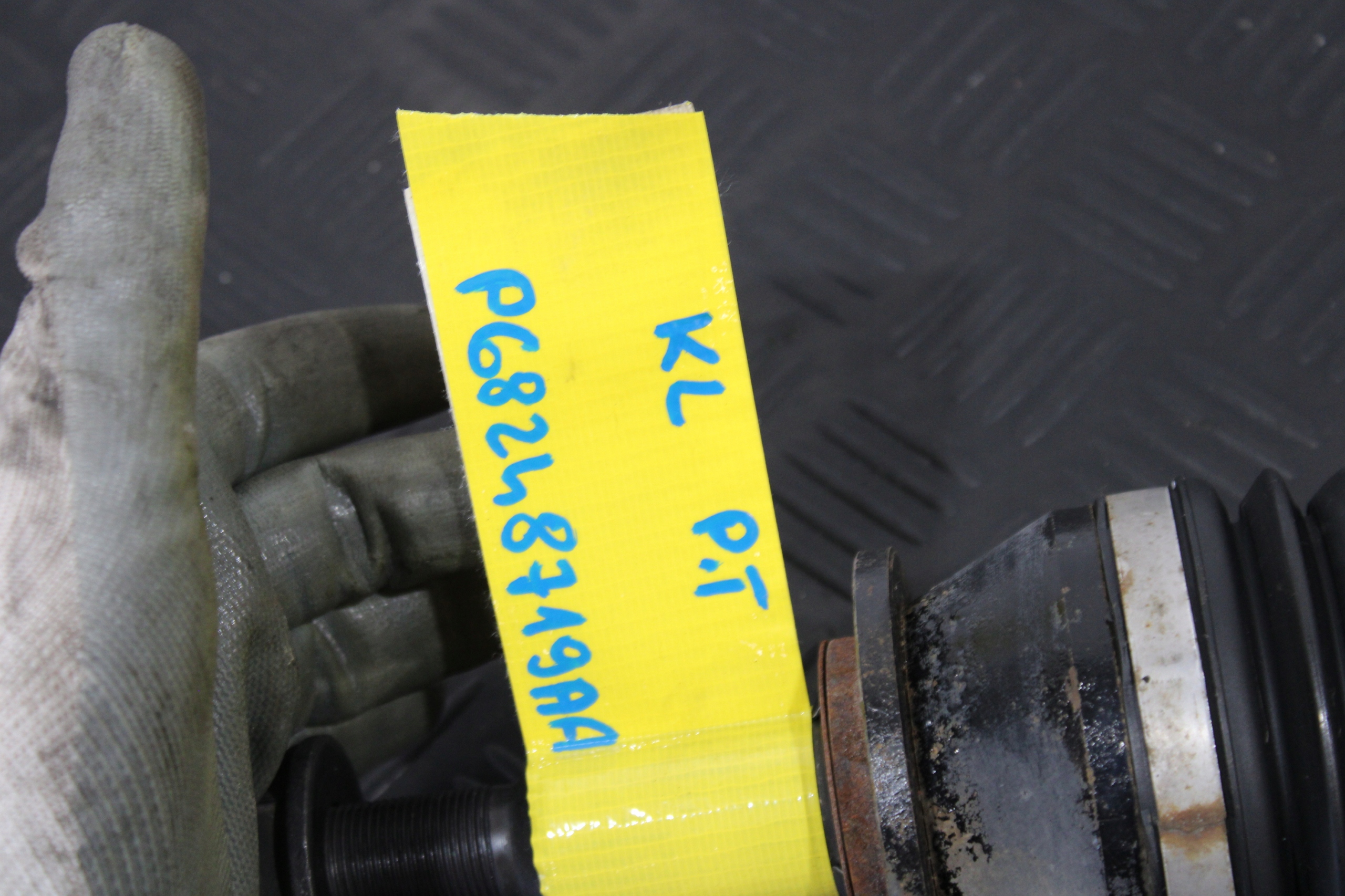 semi-axis semi-axis right rear part P68248719AA JEEP CHEROKEE V 5 KL