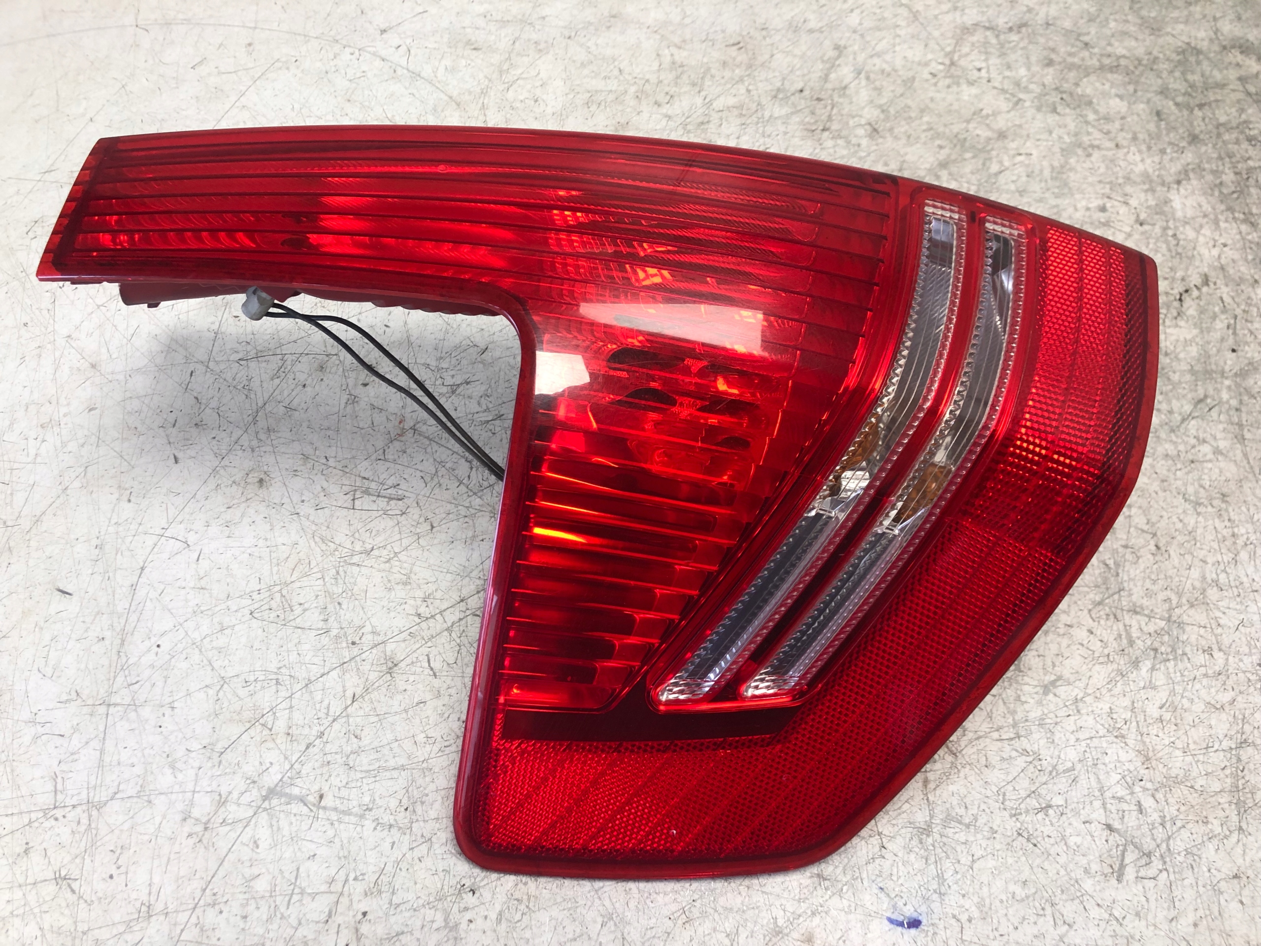 light left rear part CITROEN C4 and 5D 9655864080 KOMPLET