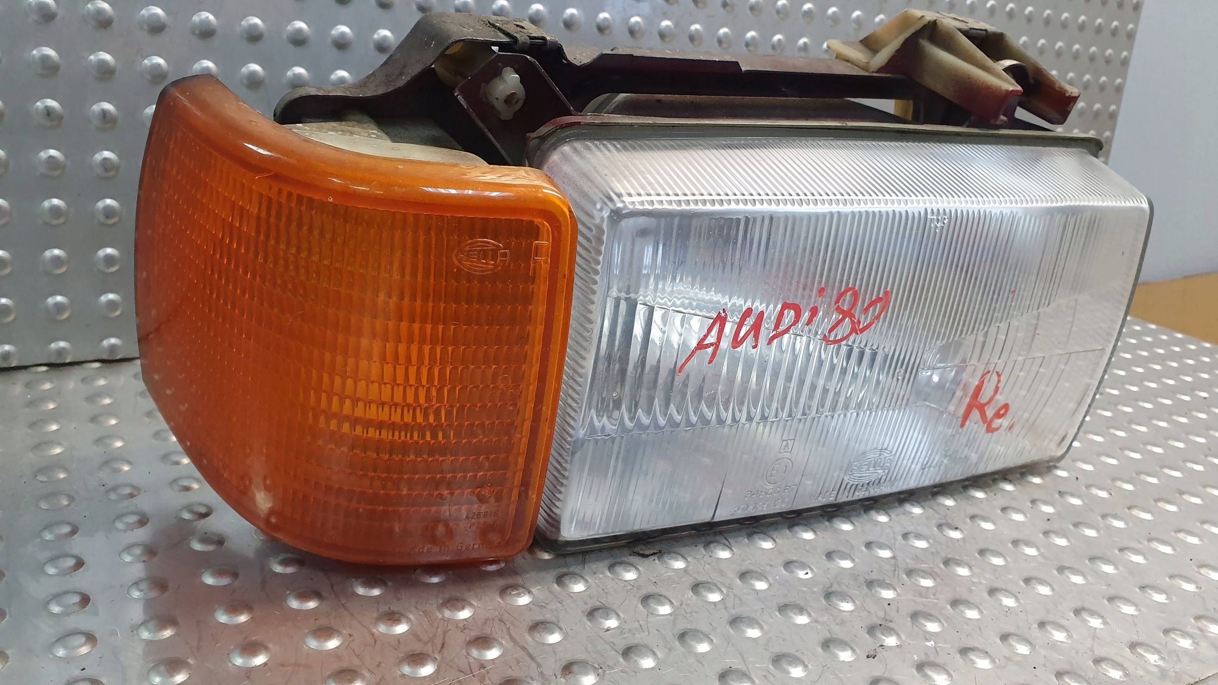 Licht vorne rechts AUDI 80 B2 78