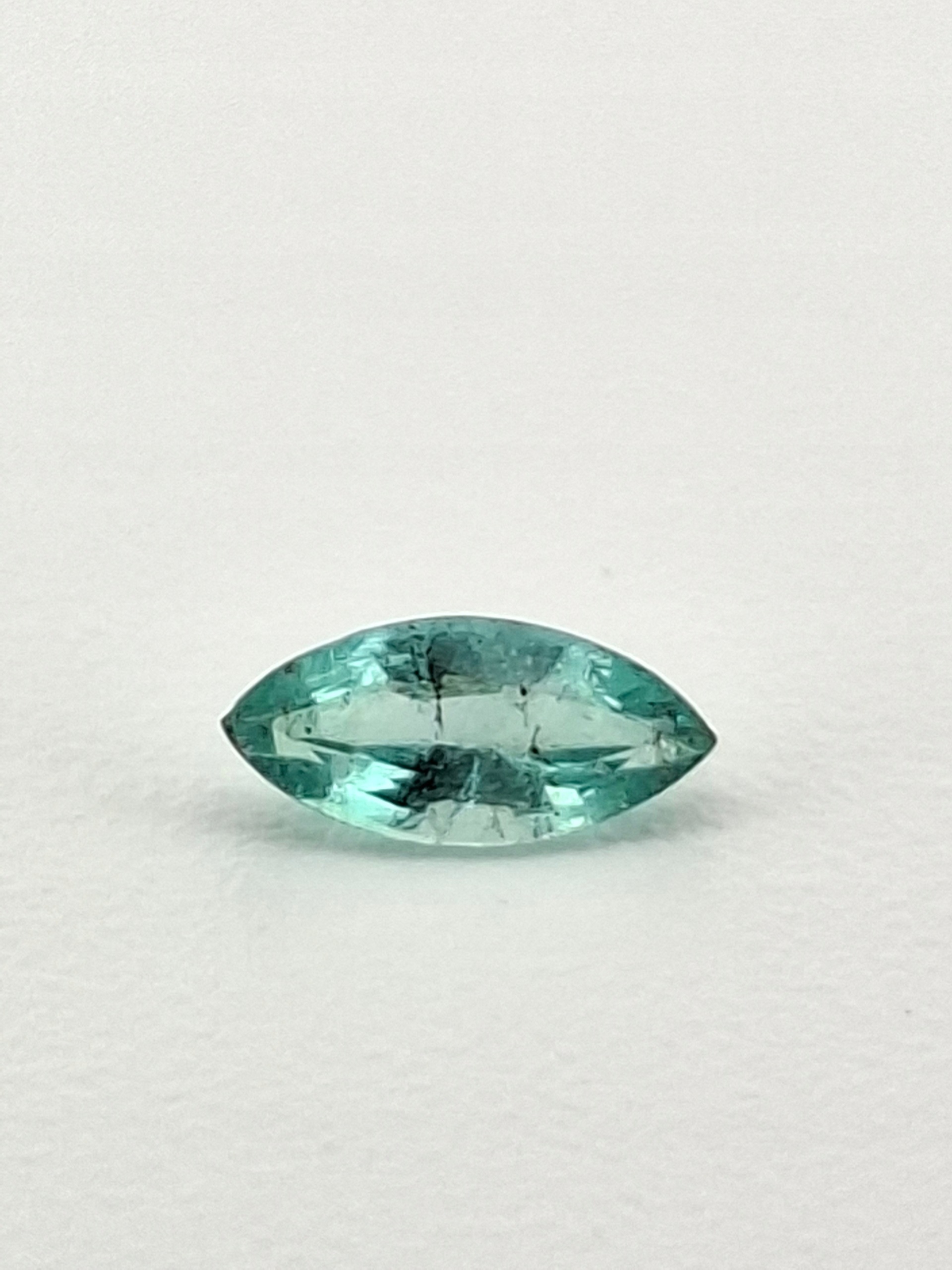 Přírodní Smaragd markýza 2,7 x 5,5 mm