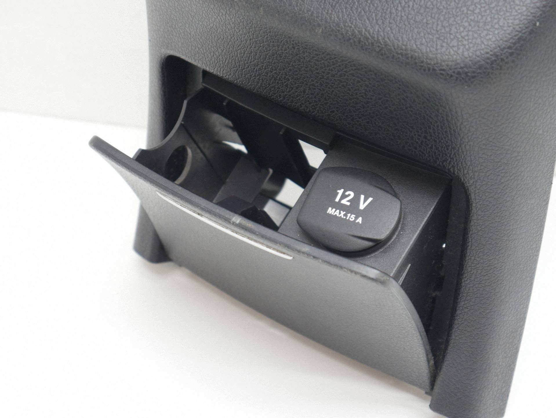 lüftungsgitter des lüfters aschenbecher heck A2136805001 OEM MERCEDES W213 klasse E