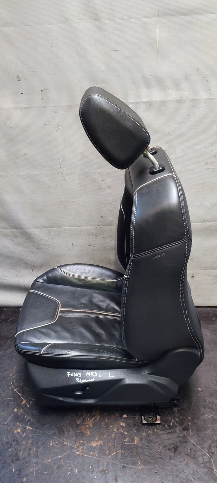 seat seats heated side komplet leather indywidual Ford Focus MK3 HB