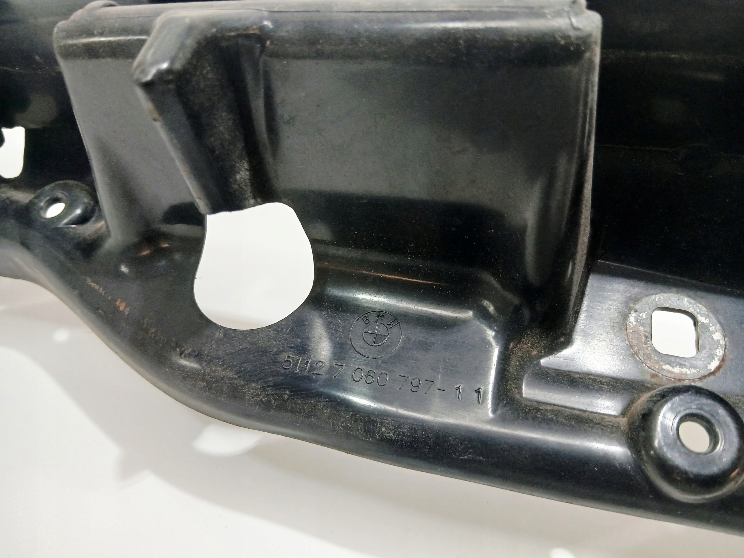 Support Support plaque Pare choc Arrière BMW E61 OE 7060797 (0000925)
