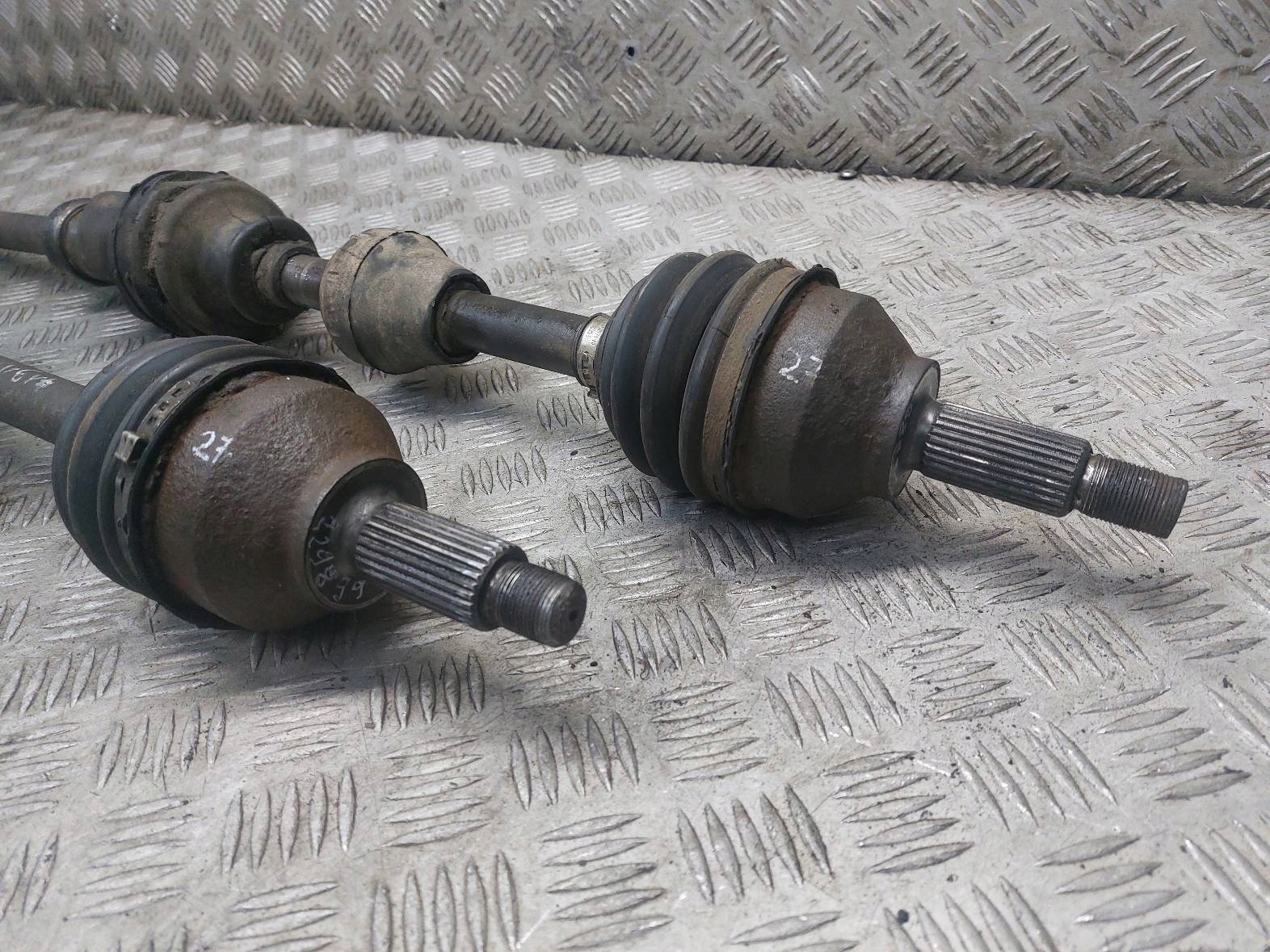 semi-axis left front + right front 5B FORD MONDEO MK3 LIFT 2.0 TDCI