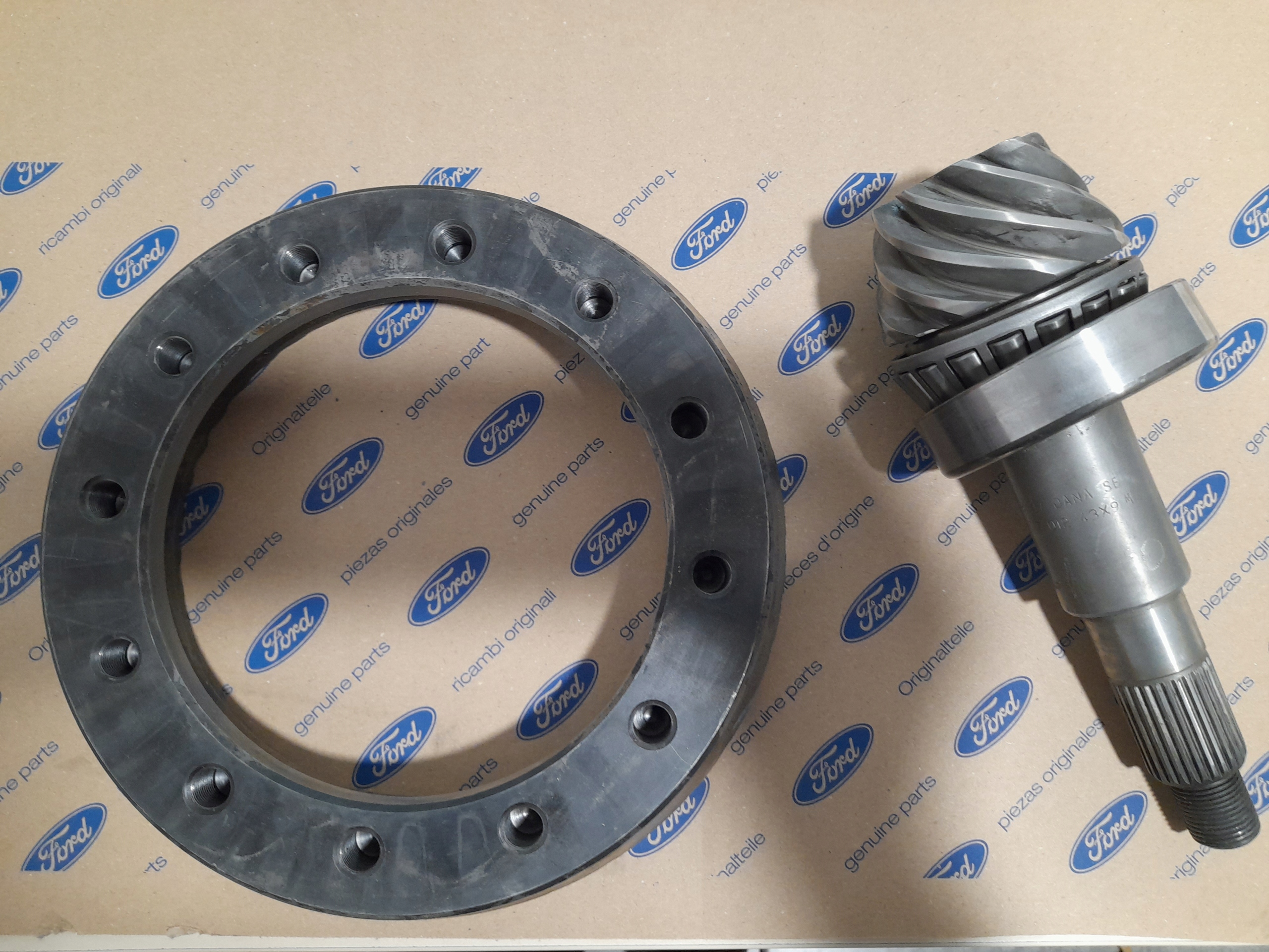 C11-4A236-CA - Шестерня и шестерня дифференциала FORD TRANSIT Mk6